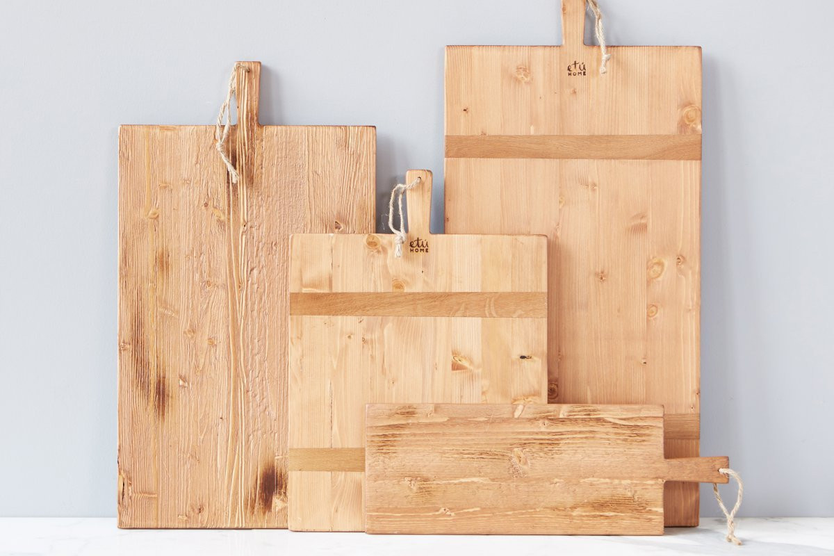 etuHOME Reclaimed Pine Rectangle Charcuterie Board, Large (29" X 16" X 1")… | Amazon (US)