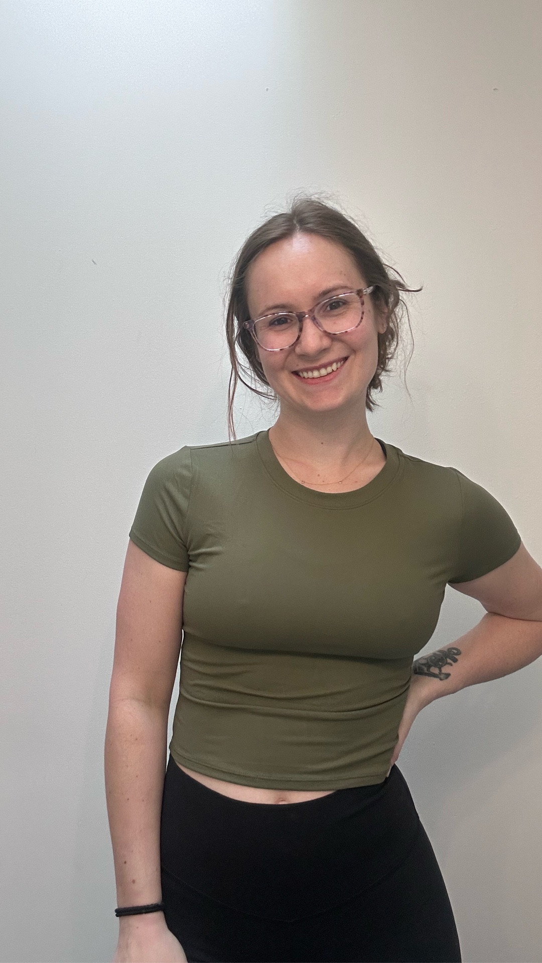 Honest review time 🤍 This fitted tee is that everyday basic—super soft, stretchy, and hugs in all the right places without feeling tight. It’s lightweight but not see-through, and the length is perfect for pairing with leggings or tucking into jeans. I’ve already been reaching for it nonstop 🙌 Definitely a staple you’ll want in multiple colors. 

#LTKSeasonal #LTKootd #LTKmomlife