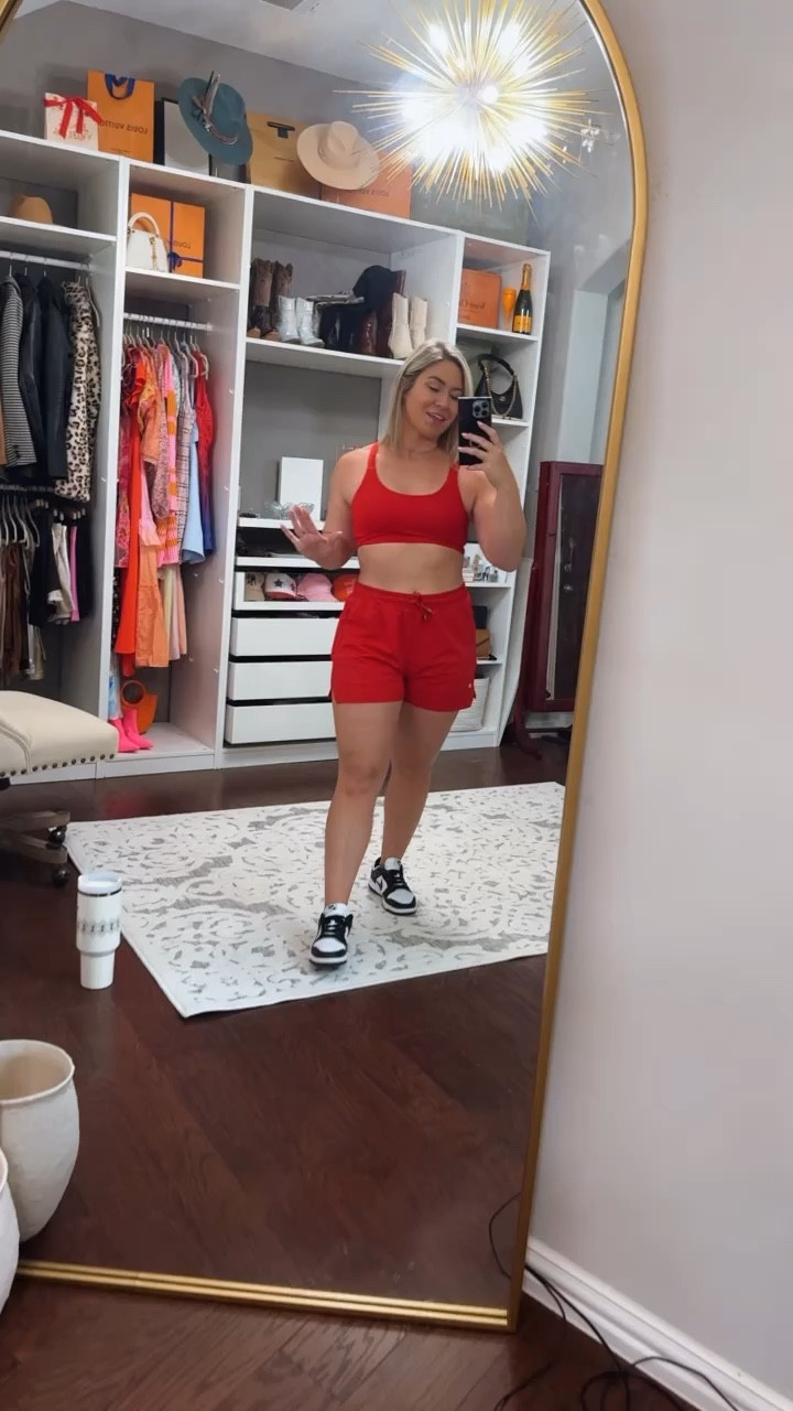 Fabletics X Khloe V3 collection 

#FableticsPartner #KhloeV3 

#LTKfitness