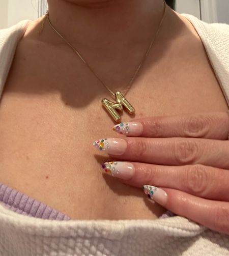 Bubble necklace and nails 

#LTKparties #LTKbeauty #LTKSeasonal