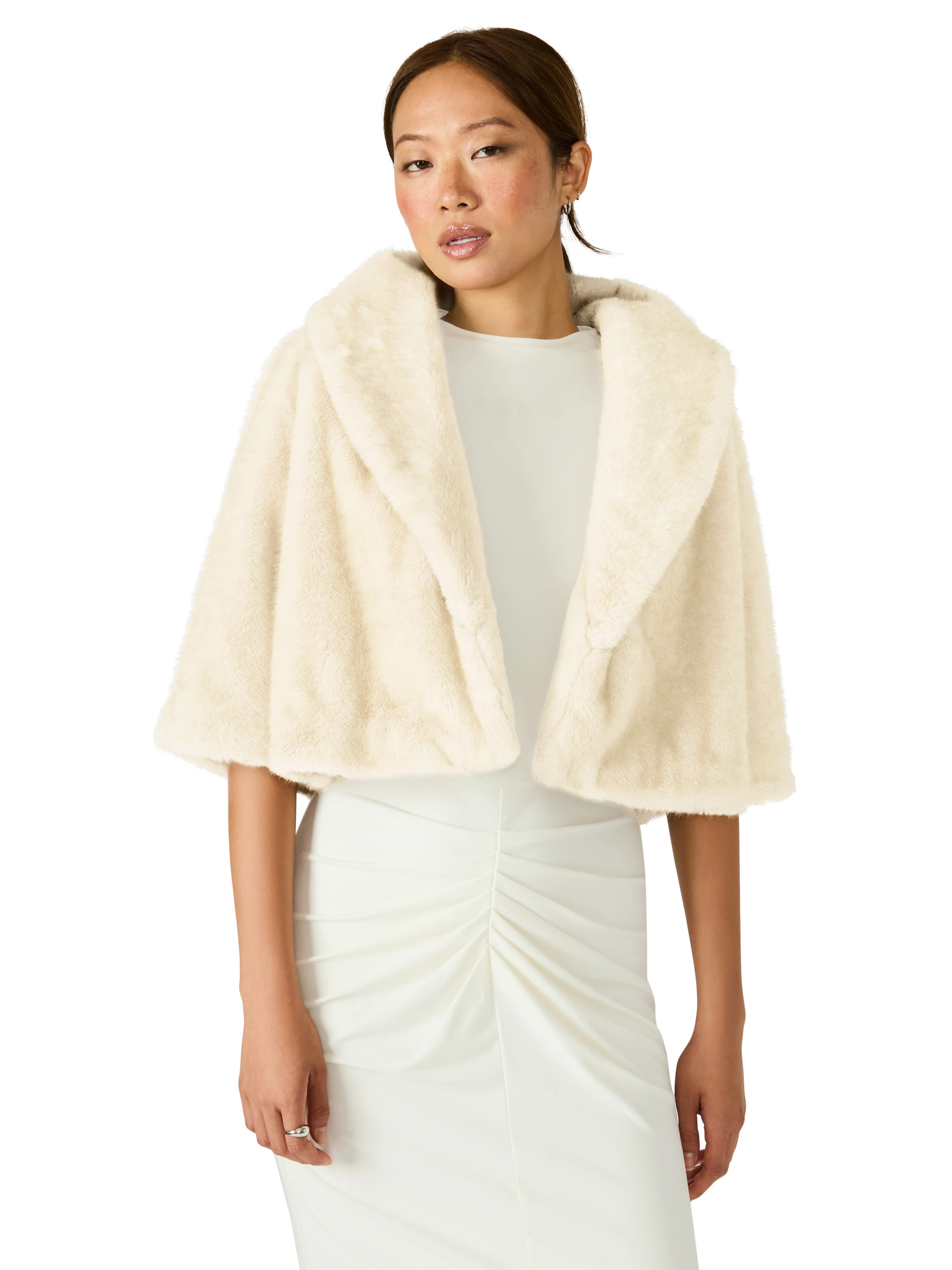 HESTIA Cream Faux Fur Cropped Collared Neckline Women's Coat | Steve Madden (US)