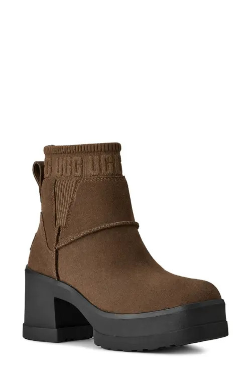 UGG(r) Moxy Water Resistant Chelsea Boot in Dark Toffee at Nordstrom, Size 9 | Nordstrom