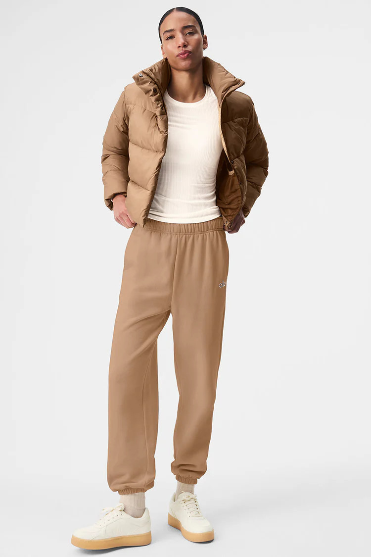 Gold Rush Puffer - Black | Alo Yoga (US)