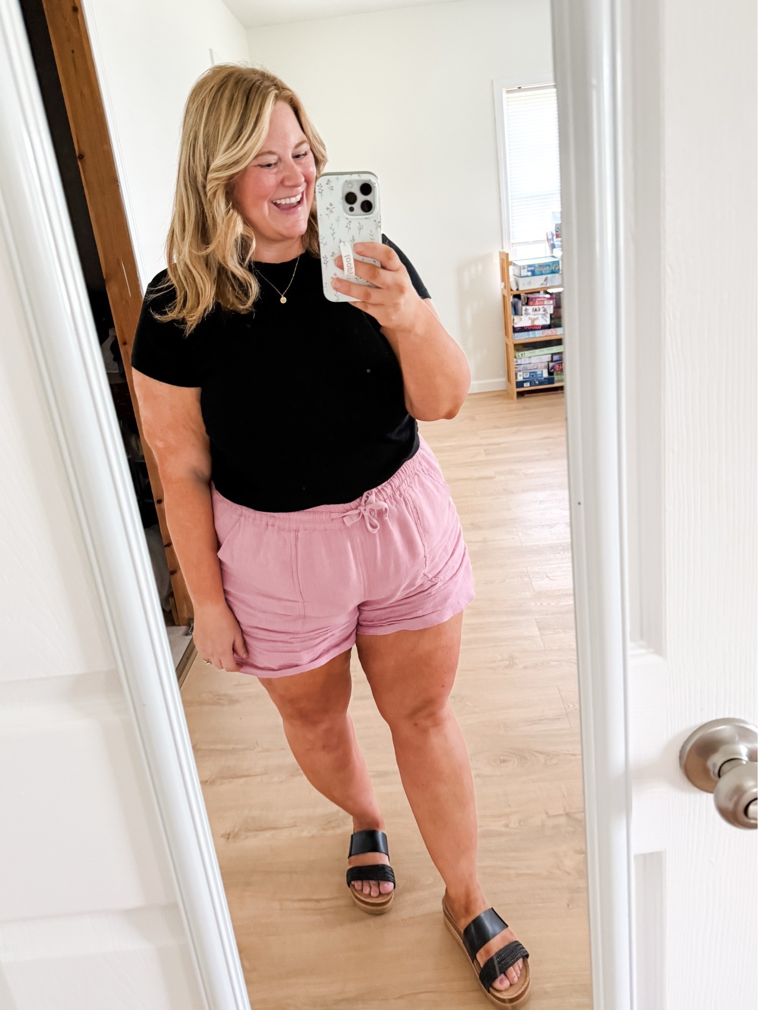 Wearing an XL in both my tee and shorts 

Postpartum outfit

#LTKBump #LTKMidsize #LTKSeasonal