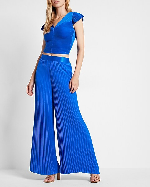 Pleated Flutter Sleeve Cropped Top | Express
