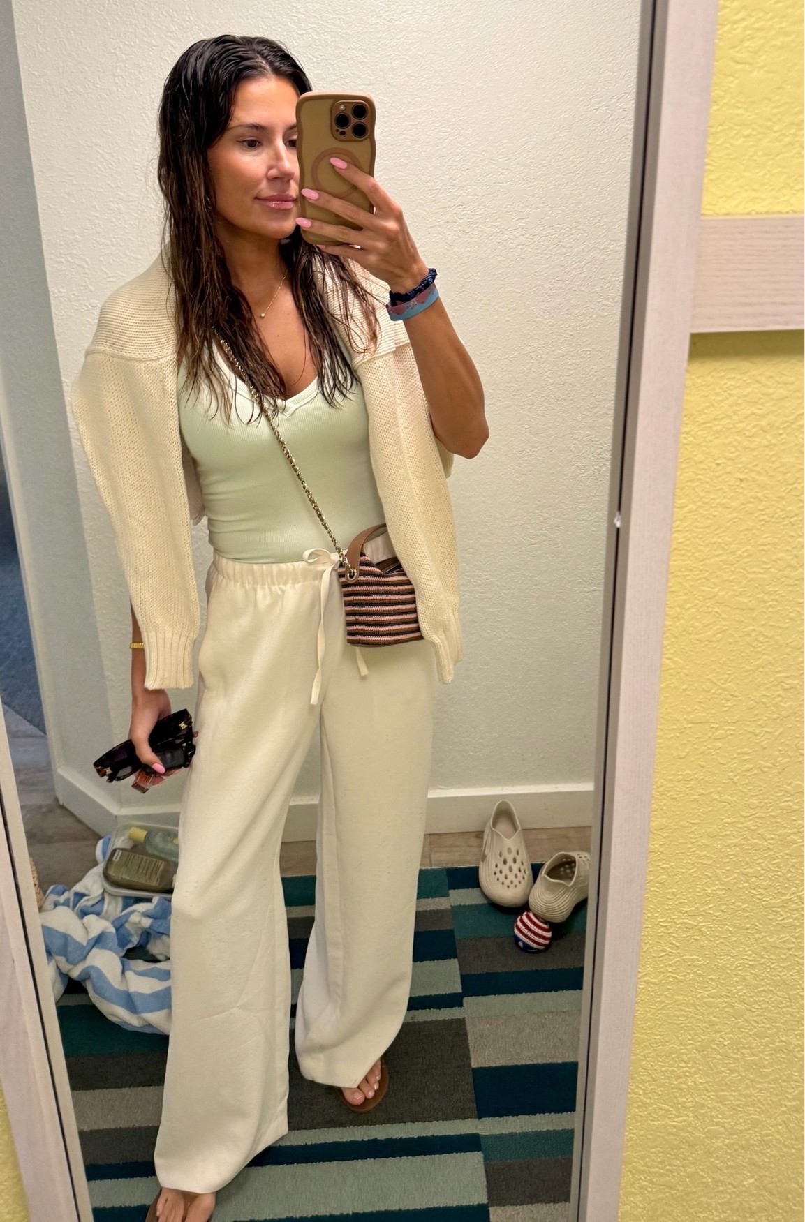 My favorite wrinkle free pants are on sale  at @Aritzia  if you have an acct! These are the best travel pants!

Aritzia sale, travel outfit, summer outfit

#LTKTravel #LTKSaleAlert #LTKOver40