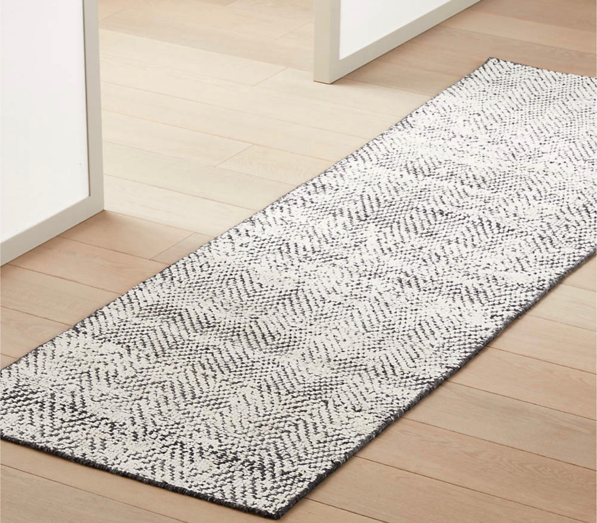Runner rugs
Entryway rug
Hallway runner rug
Black and white rug
Hand knotted rug
Ltk sale
Easter sale

#LTKhome #LTKsalealert