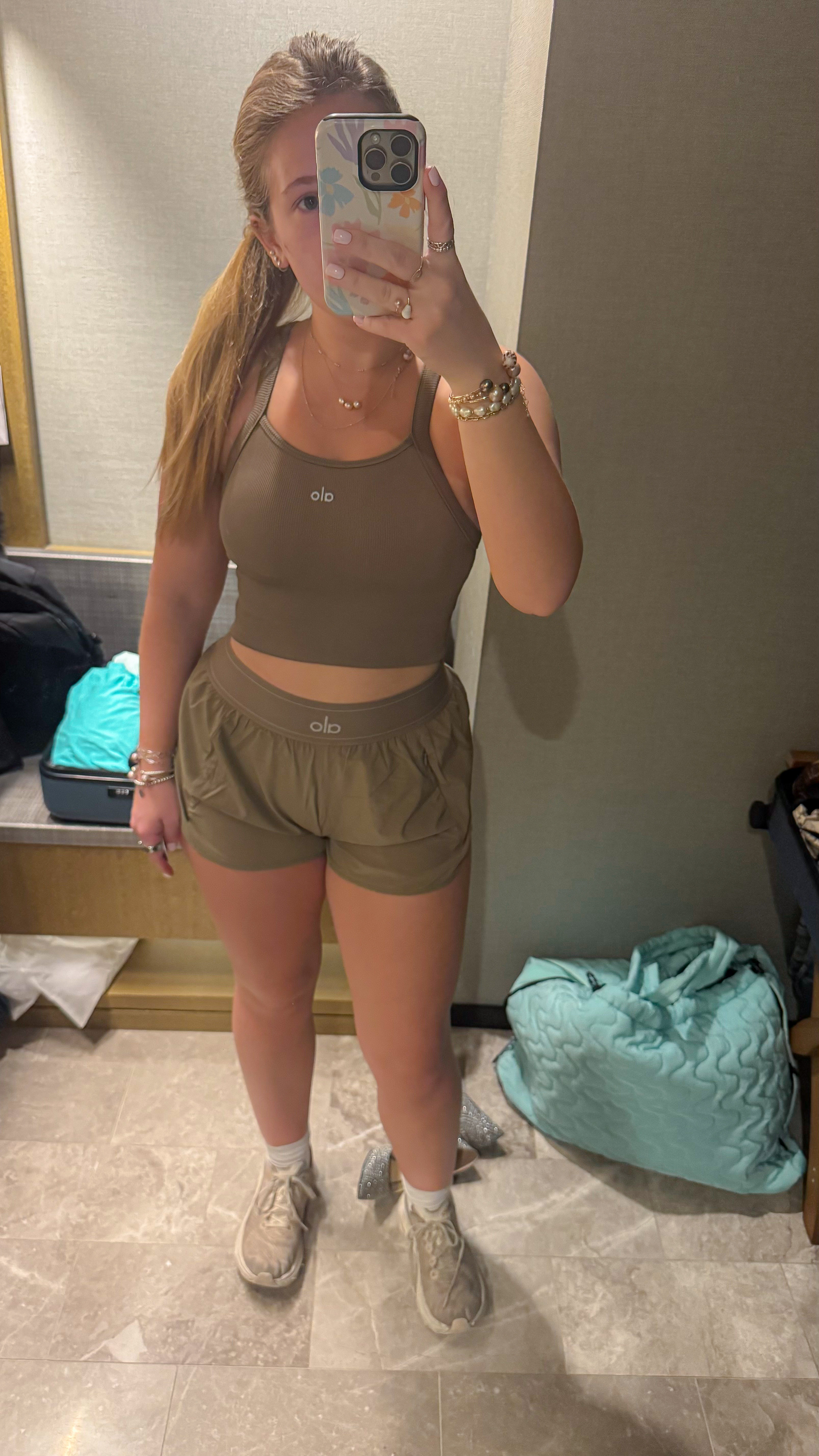 Pilates Outfit
 

 