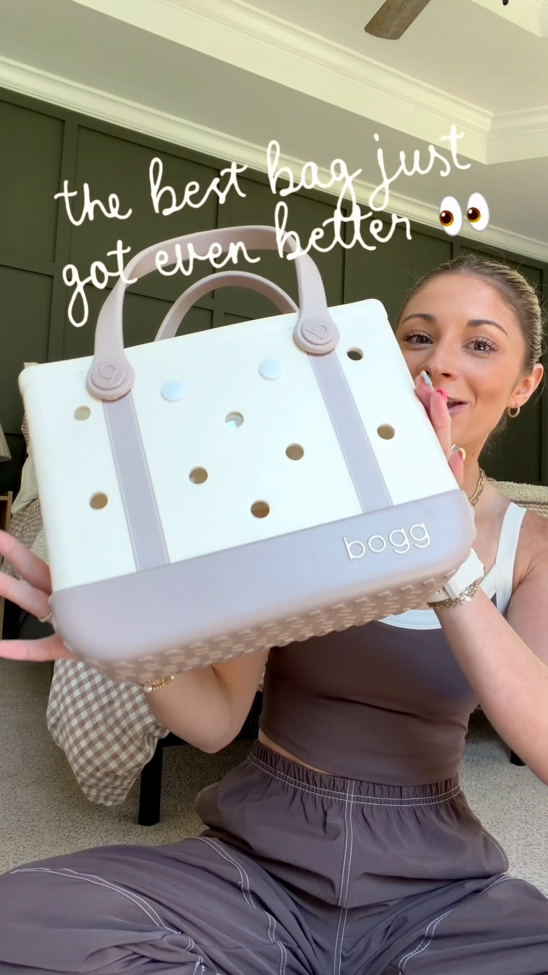 the best bag just got even better 👀 adding the new strap was the easiest little upgrade + I’m already obsessed!! who else needs this for their Bogg?! 🤩

#boggbag #boggbaglover #bagaccessories #fallfinds #everydayfavorites

#LTKU #LTKSeasonal #LTKstorytime