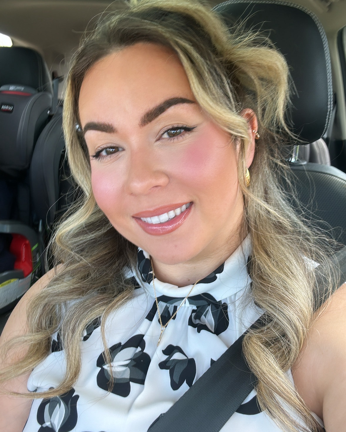 Get this soft glam look without breaking the bank ✨



#LTKbeauty #LTKstyletip #LTKGiftGuide