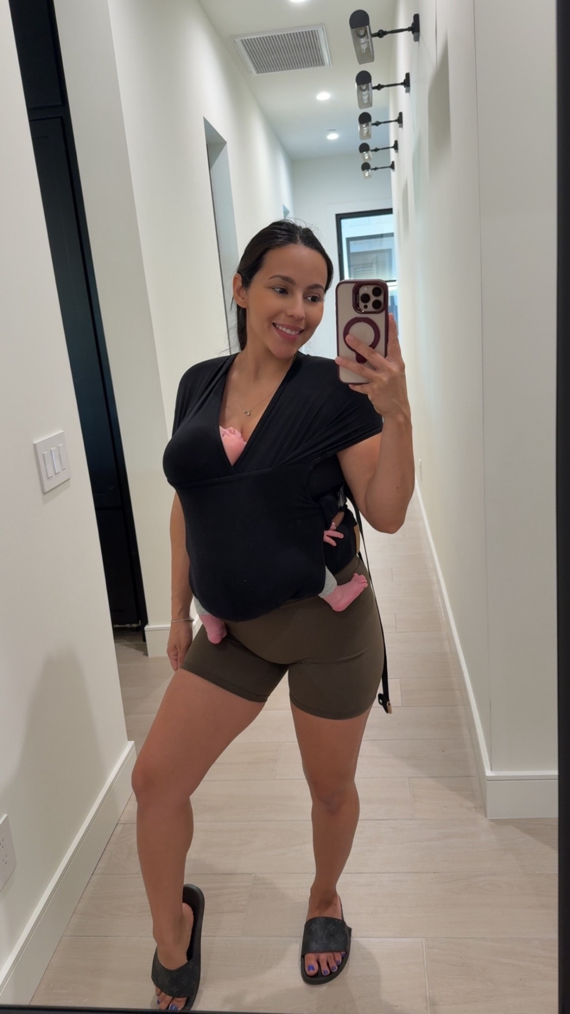 Wildbird aerial buckle wrap

Love and so easy to use, perfect for those newborns that want to be close to mama

#LTKBump #LTKBaby #LTKWorkwear