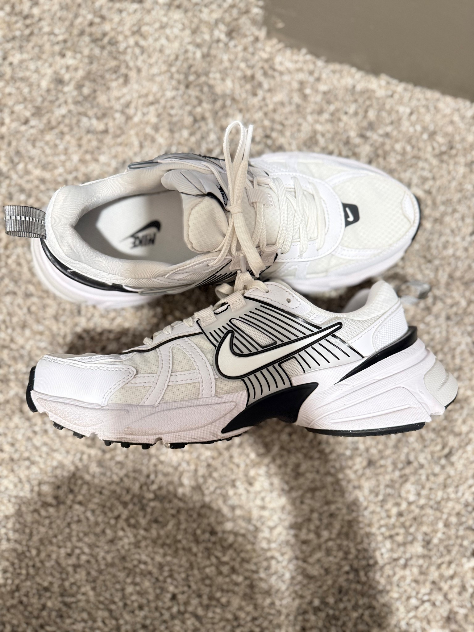 Nike women’s V2K run on sale!

Women’s running shoes
Women’s shoes
Women’s active wear
Nike women’s 

#LTKActive #LTKShoeCrush #LTKSaleAlert