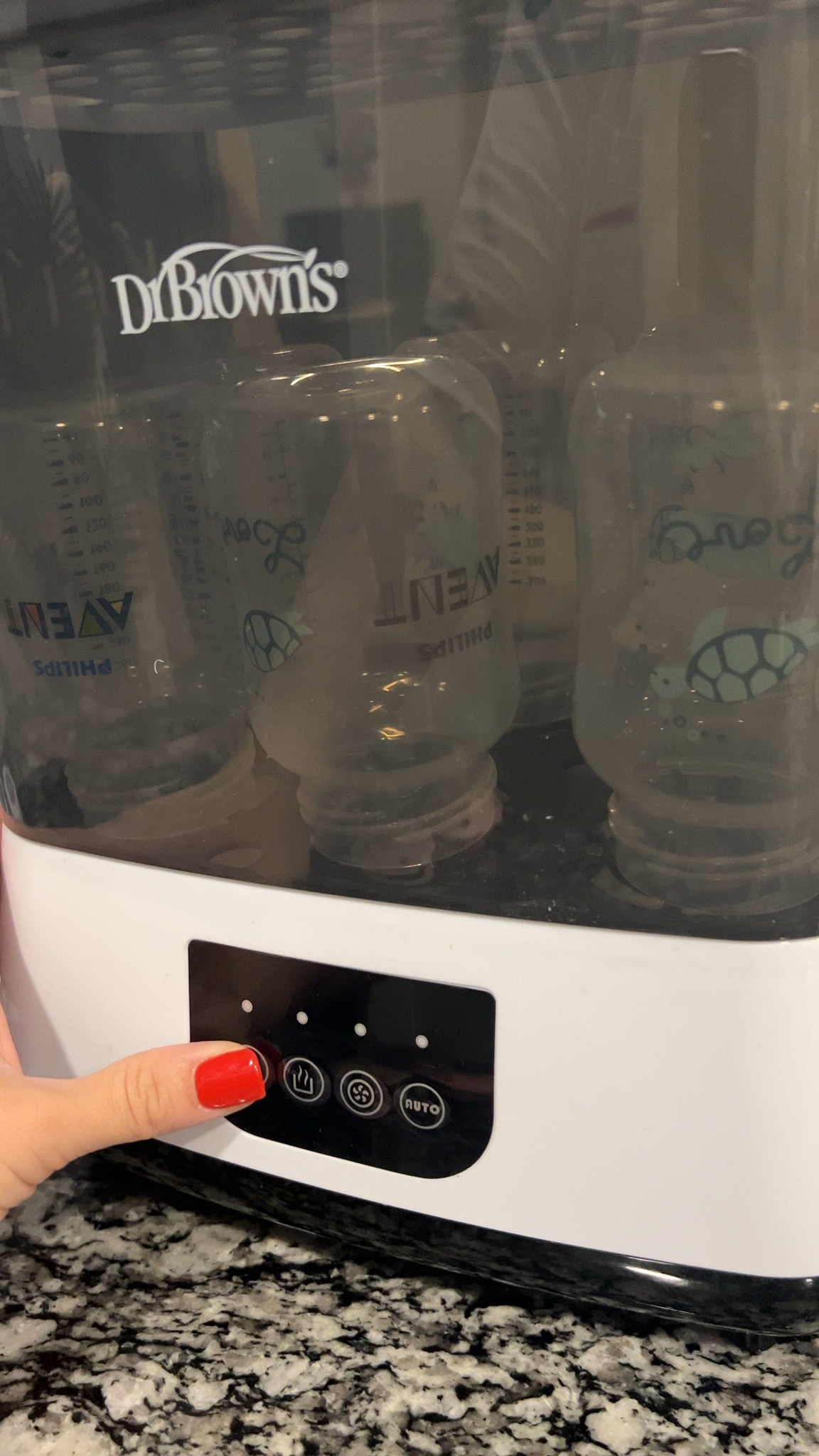 Step 1 of my weekly cleaning schedule: literally everything the baby puts in her mouth, gets a good little steam shower 🚿 



#LTKselfcare #LTKBaby #LTKHome