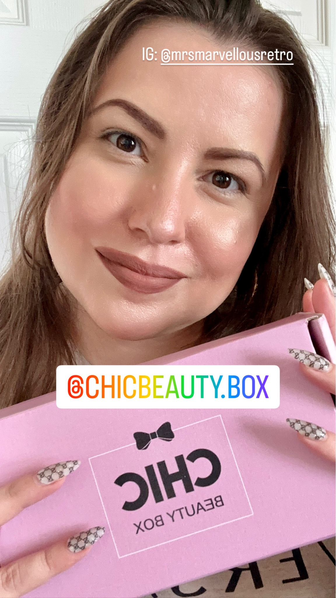 ✨ CHIC BEAUTY BOX!!
💖 A fully customizable beauty subscription box full of makeup worth over $150 for only $34.99.
@chicbeauty.box 

🛍️ Link: https://chicbeautybox.com

✨ What’s Inside? 
@beautyforcertain Liquid Lipstick 
@ofracosmetics Highlighter 
@kabcosmetics Eyeshadow Palette 
@suvabeauty Hydra Liner & Brush 

💥 FIND ME & MORE • DISCOUNT CODES LOCATED IN MY BIO ON LINKTREE!! 💥 

💥 🌳 Linktree: 
https://linktr.ee/MrsMarvellous

🏷️ #makeuptutorial #makeupartist #mua #fyp #explore #unboxing #makeupforbeginners #contentcreators #explorepage #skincare #beautyblogger #ugc #ugccreators #bestsellers #losangelesbeautyblogger#losangelesinfluencer #makeupsubscription 
#chickbeautybox

#LTKGiftGuide #LTKbeauty #LTKFind