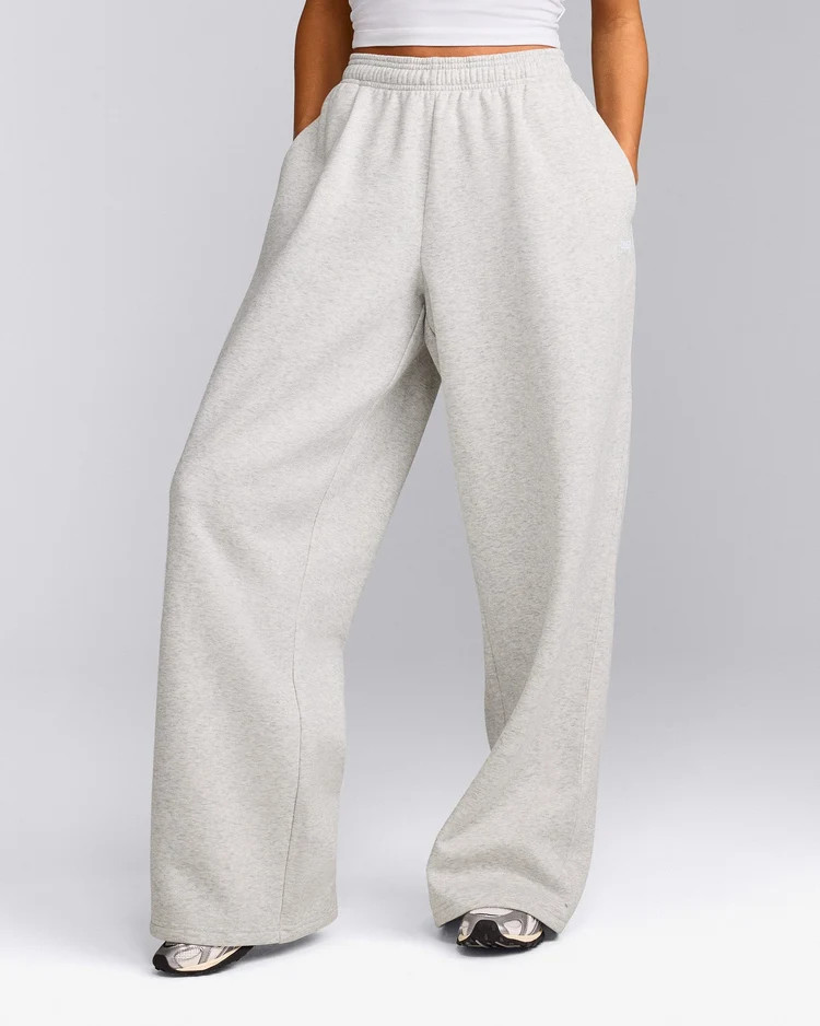 Foundations Cosy Oversized Straight Leg Sweatpants 
 Light Gray Marl | Oner Active (UK / US)