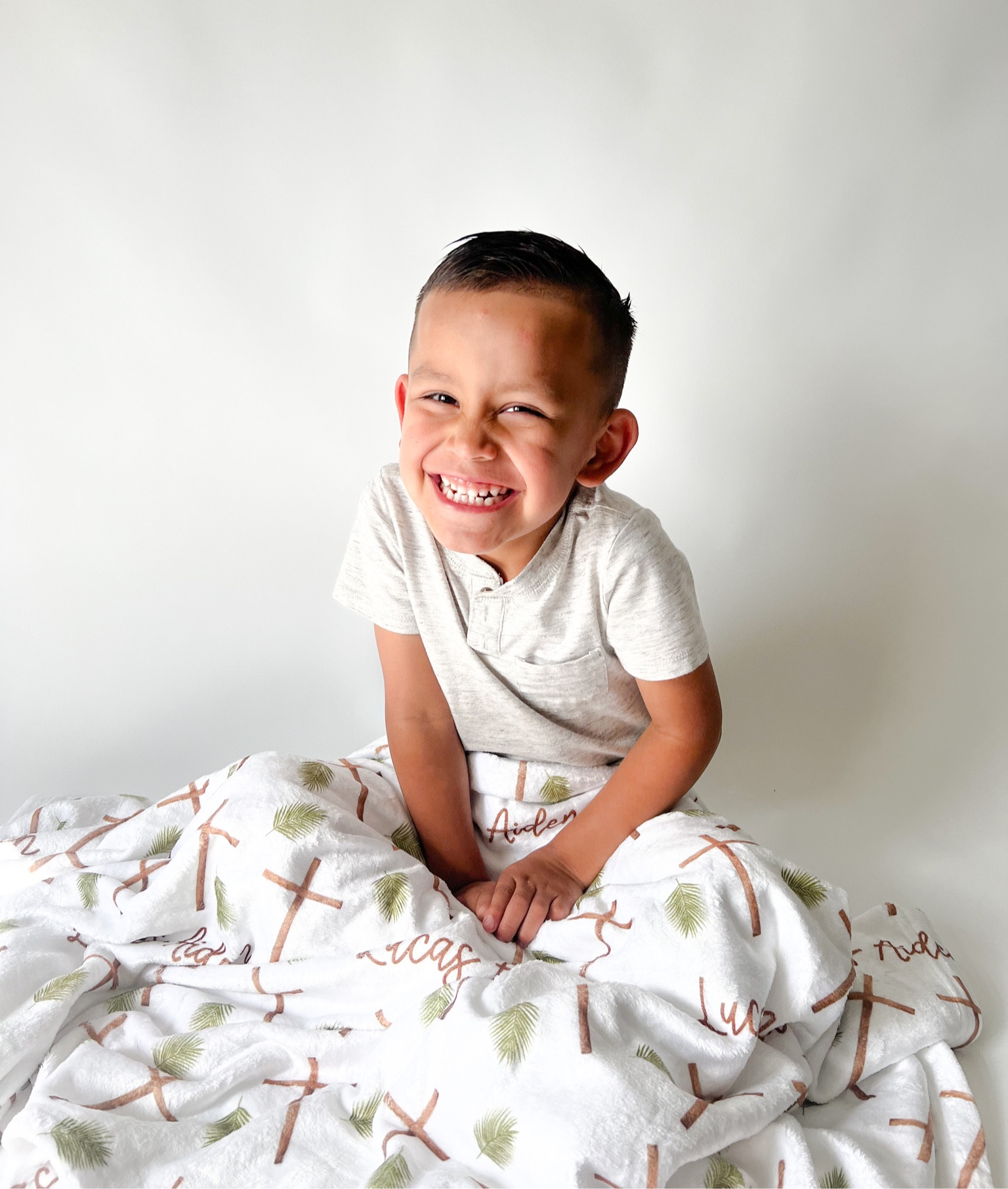 Shop the boys custom blankets from The Little Lemons Company, they have the sweetest custom items for kids! I got the “Cross minky” for Lucas and the “Sun minky” for Angelo

#LTKbaby #LTKfamily #LTKkids