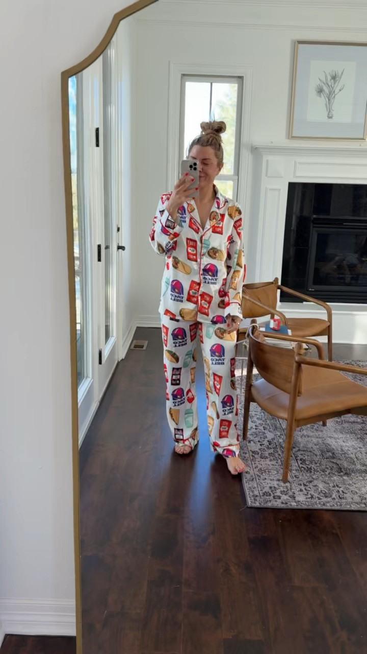 Cozy mornings just got a lot more fun! 🌞💤 Whether I’m sipping coffee or planning the day’s to-do list, these quirky snack-themed pajamas keep the vibe light and cheerful. Who said you can’t mix comfort with a little bit of snack love? 🍫🍪 Check out my latest finds and snag your own set of happy PJs  🛍️✨ #StayComfy #PajamaDayEveryday




#LTKWatchNow #LTKHome #LTKStyleTip