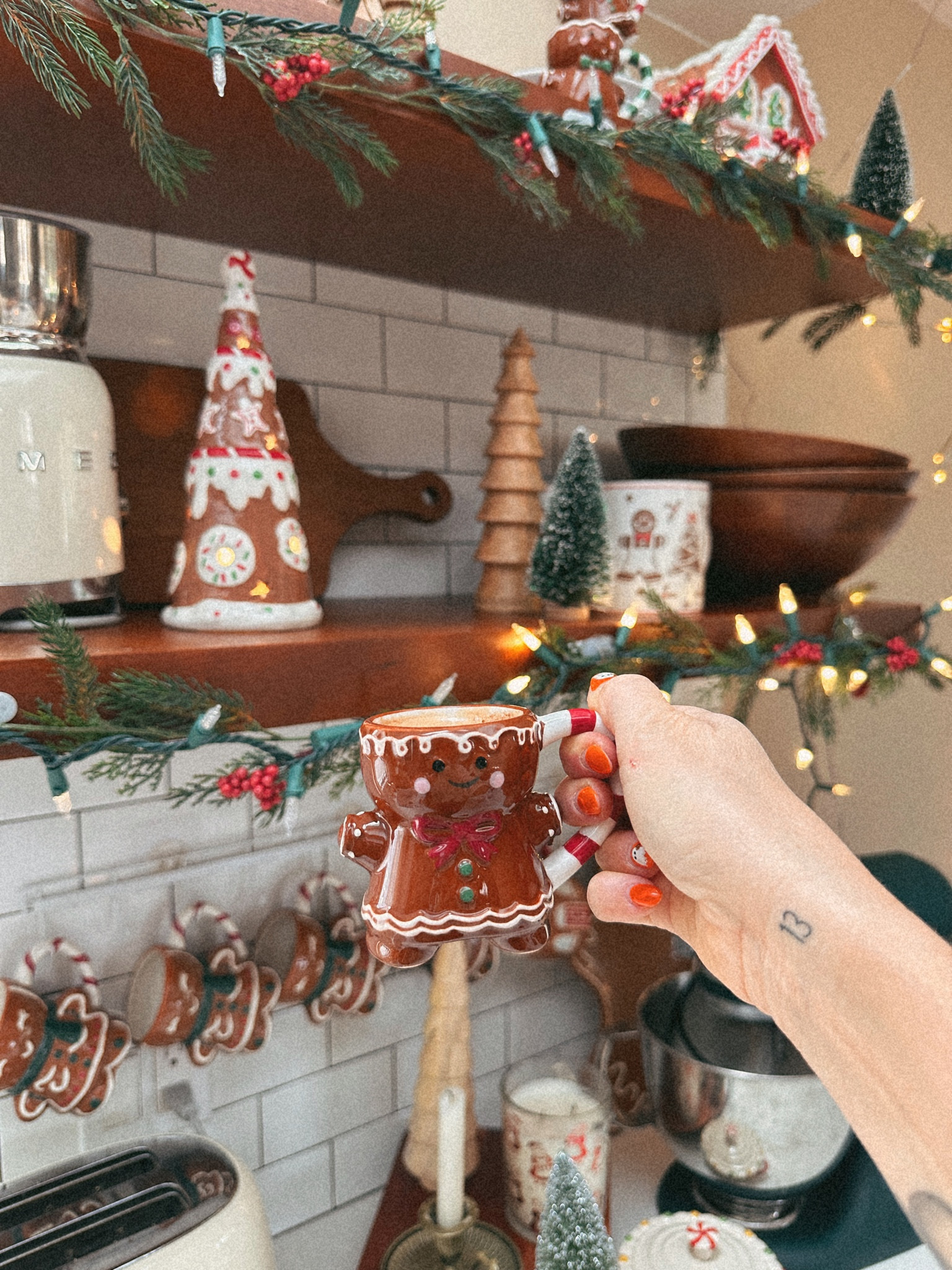 If you’re an espresso drinker, i found tiny gingerbread espresso glasses! 

#LTKGiftGuide #LTKHoliday #LTKSeasonal