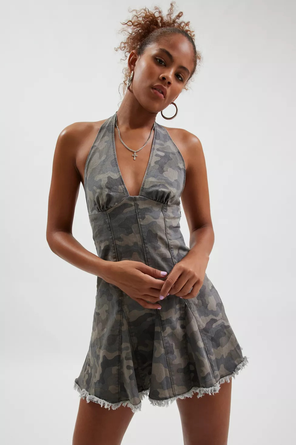Kimchi Blue Hailey Halter Denim Dress | Urban Outfitters (US and RoW)