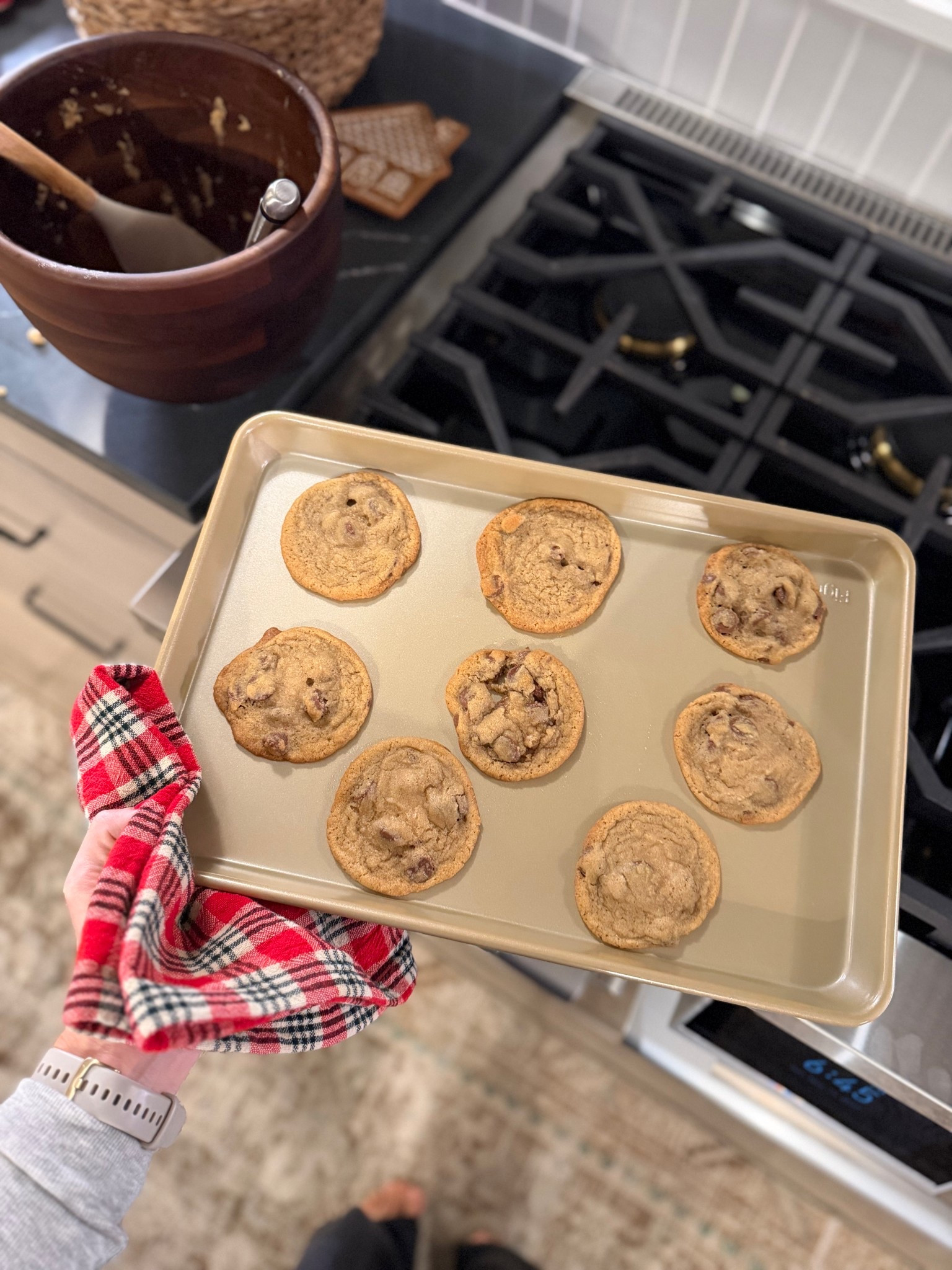 My favorite baking sheets! 3 for $22. So nice, we bought them twice for our lake cabin  

#LTKfoodie #LTKFindsUnder50 #LTKHome