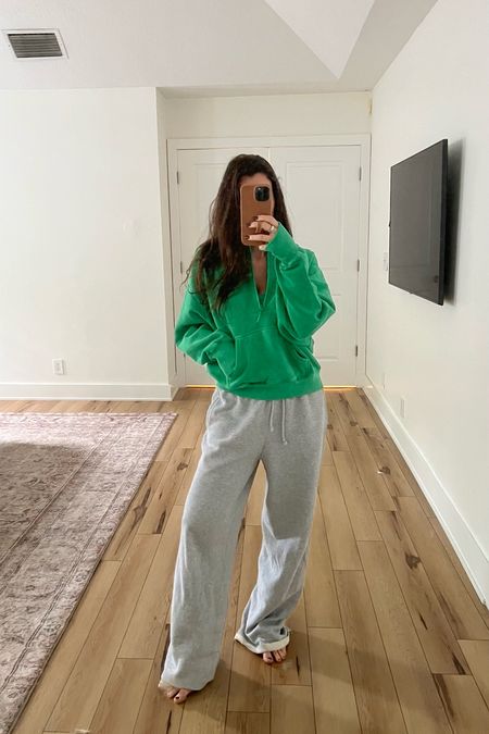 obsessed over this emerald green color lately! bought a sports bra, work out top and this jacket in this color 🫣 bought a Small #green #croppedjacket #cropjacket #cropped #emerald #sweats #sweatset #oversized #oversizedjacket

#LTKsalealert #LTKhome #LTKfitness