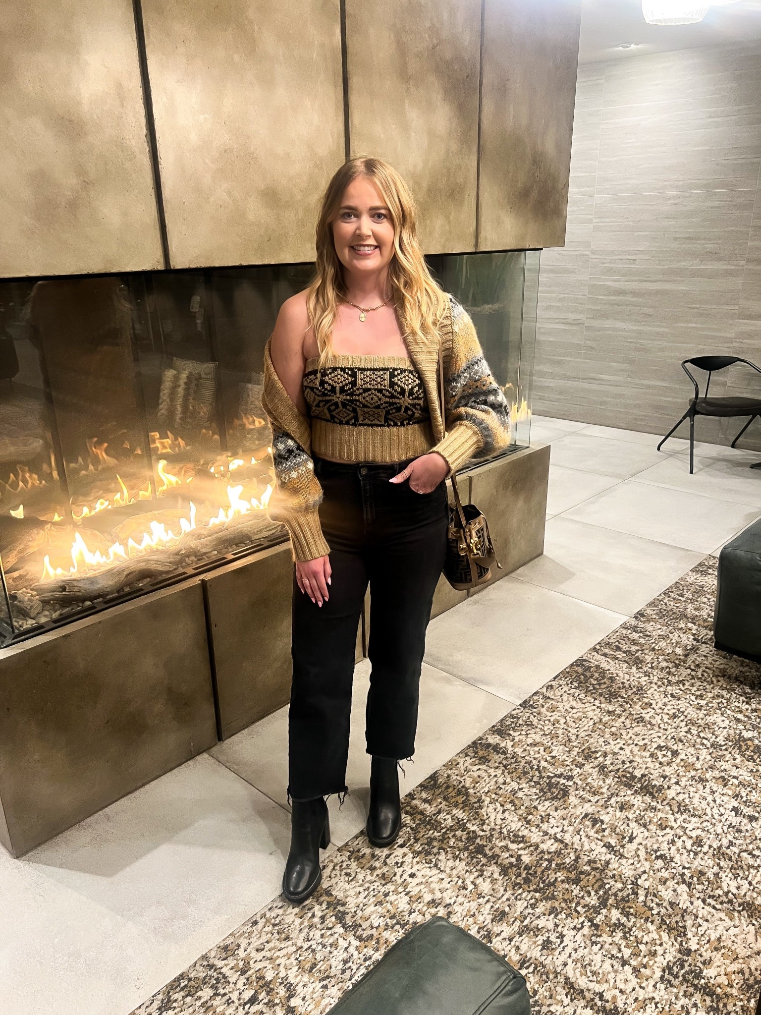 Mountain Resort Date Night Outfit 🍷✨

#LTKootd #LTKMidsize #LTKTravel