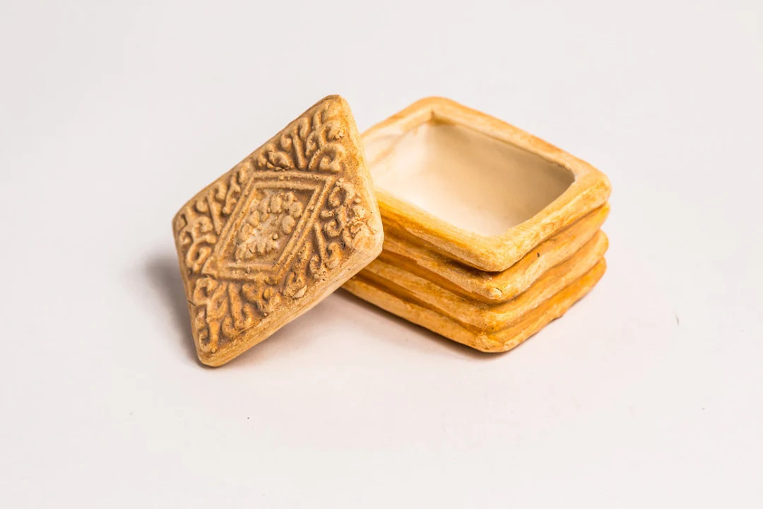 A Merryfield Pottery Biscuit Custard Cream Trinket Box - Etsy UK | Etsy (US)