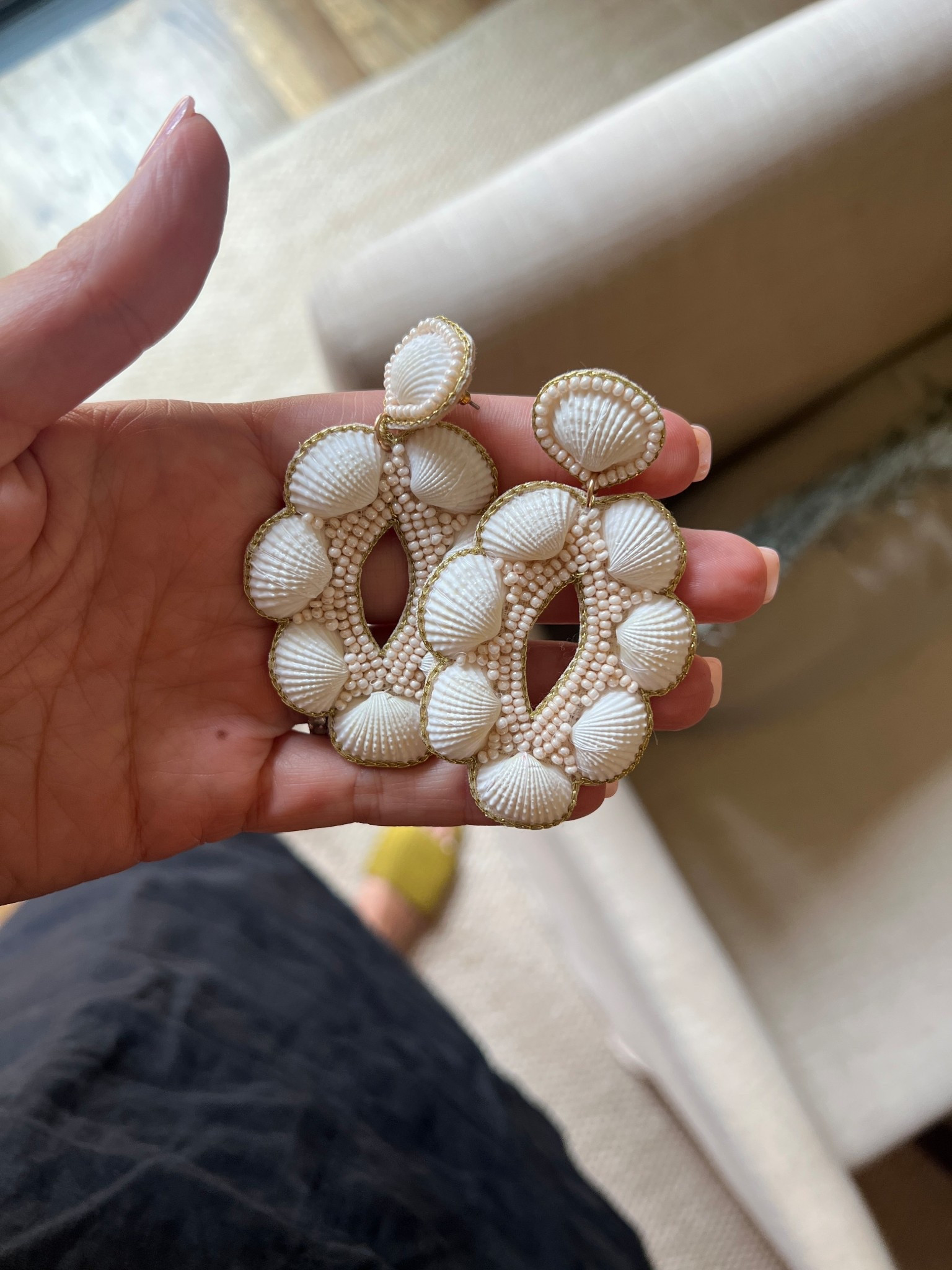 Love these shell earrings for summer

#LTKSummerEdit