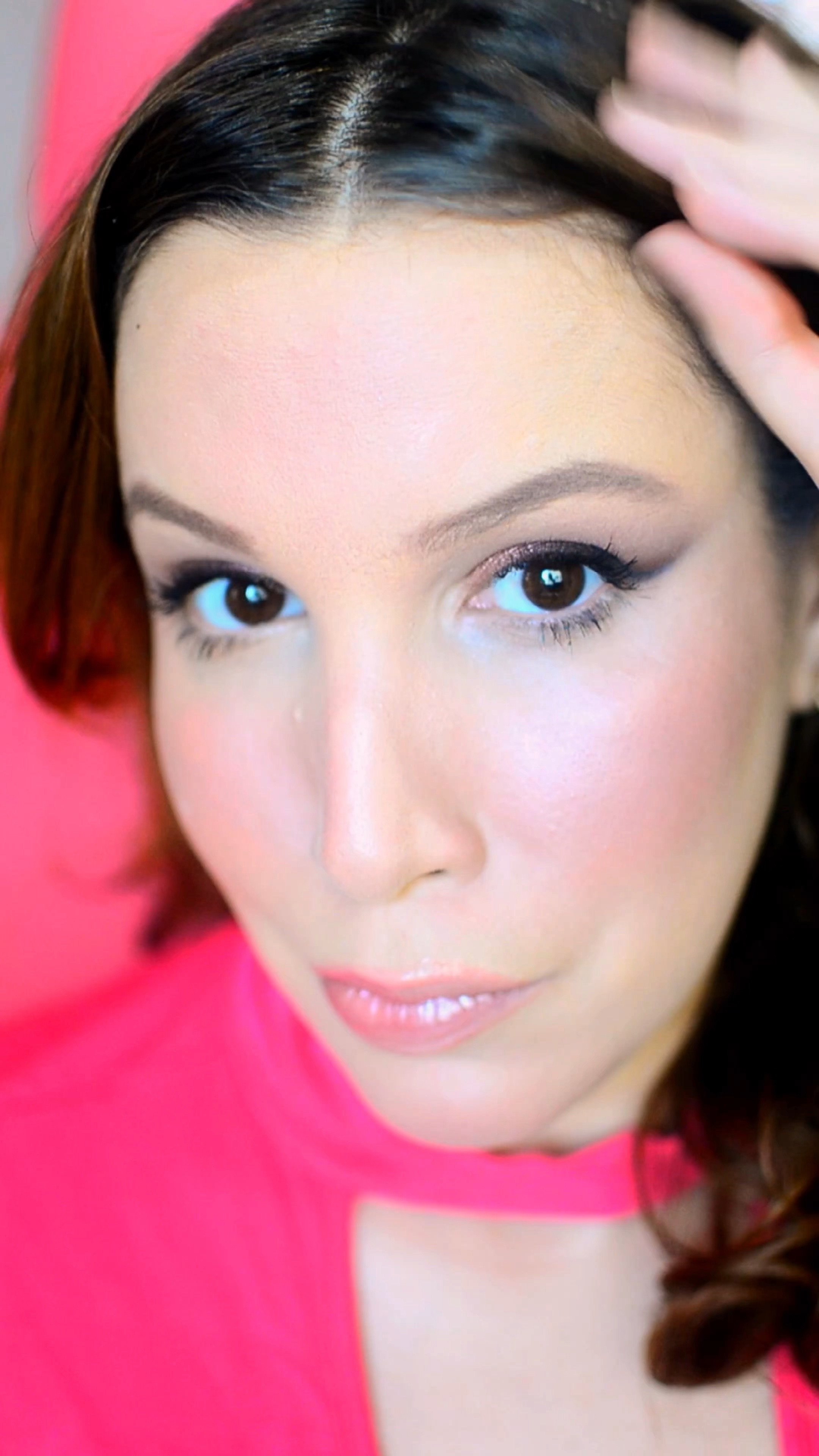 1 Marca 1 Make, e a escolhida de hoje foi Linha Niina Secrets e segue abaixo a lista de todos os produtos usados neste vídeo 💖
.
- Primer Hidra Blur;
- Base Daily Tint cor 03;
- Base Hidra Glow nas cores 00 e 05;
- Corretivo Perfect Match cor 0; 
- Paleta de sombras Pink;
- Paleta de Sombras Purple;
- Bruma Fixadora Nutri Fresh;
- Pó solto translúcido;
- Blush Marmorizado 01;
- Gloss Crystal cor Rubi; 

Vou deixar o link de onde comprar cada produto nos stories 😉
.
.
Deixa aqui nos comentários que marca você gostaria de ver neste quadro ☺️😉
.
.
#linhaniisecrets #niinasecretseudora #1marca1make

#LTKbrasil #LTKVideo #LTKbeauty