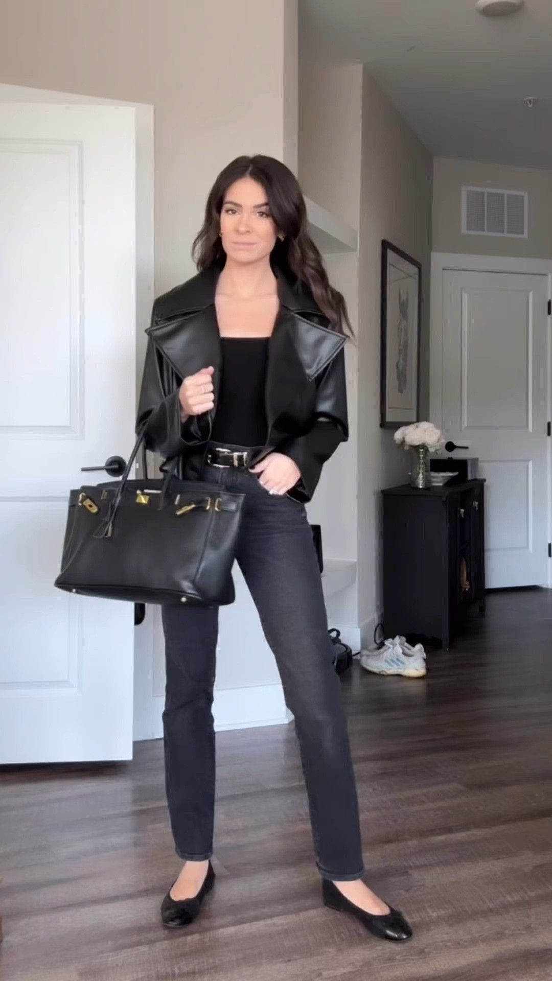 Workwear outfit inspo, work style, work outfits, corporate outfit, business casual, minimalistic style, Parisian chic, Nashville outfits. Casual chic, wardrobe staples, capsule dressing, latte dressing

#LTKWorkwear #LTKStyleTip #LTKItBag