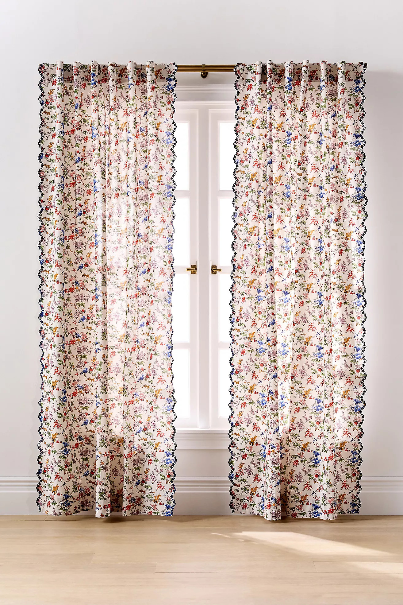 Alina Cotton Printed Floral Scalloped Curtain | Anthropologie (US)