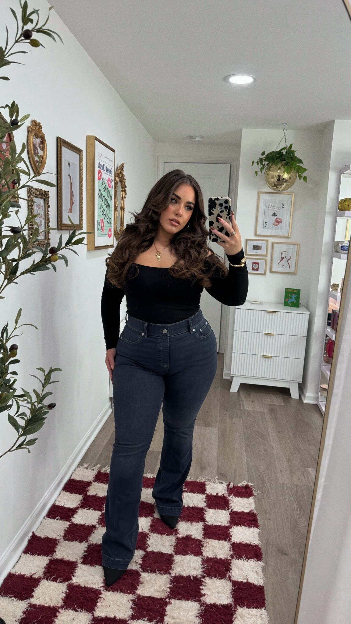 A simple outfit that hits every time! Absolutely obsessed with this braless top by Klassy (size Large) and these shapewear flare jeans by Spanx (size Large) 🙌🏼 code ASHLEYXSPANX for 15% off!

#LTKMidsize #LTKStyleTip #LTKPetite