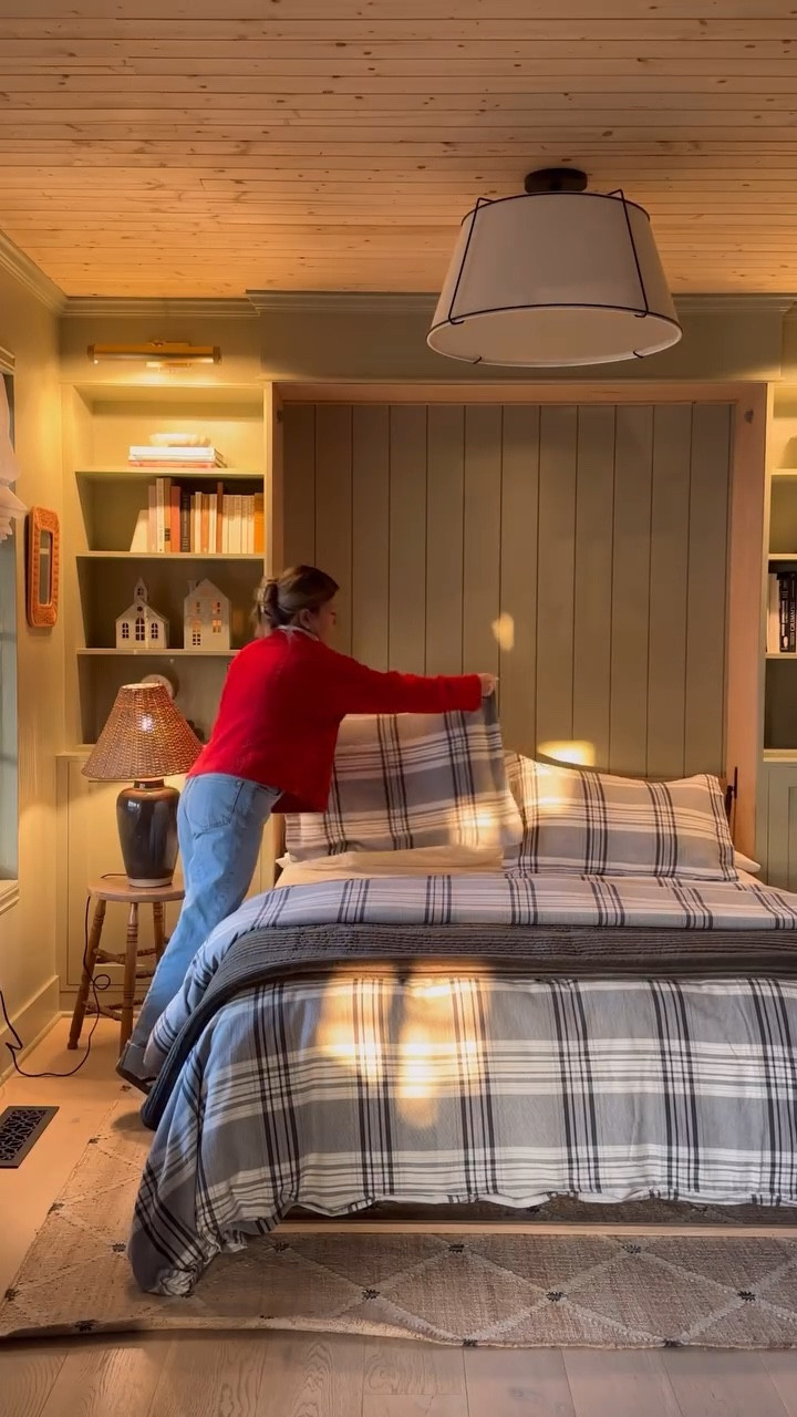 From home office to guest bedroom ✨ way, the company Store is offering up to 65% off until tomorrow!
-
Bedding. Bedroom decor. Table lamp. Home decor. 

#LTKWatchNow #LTKHome #LTKSaleAlert