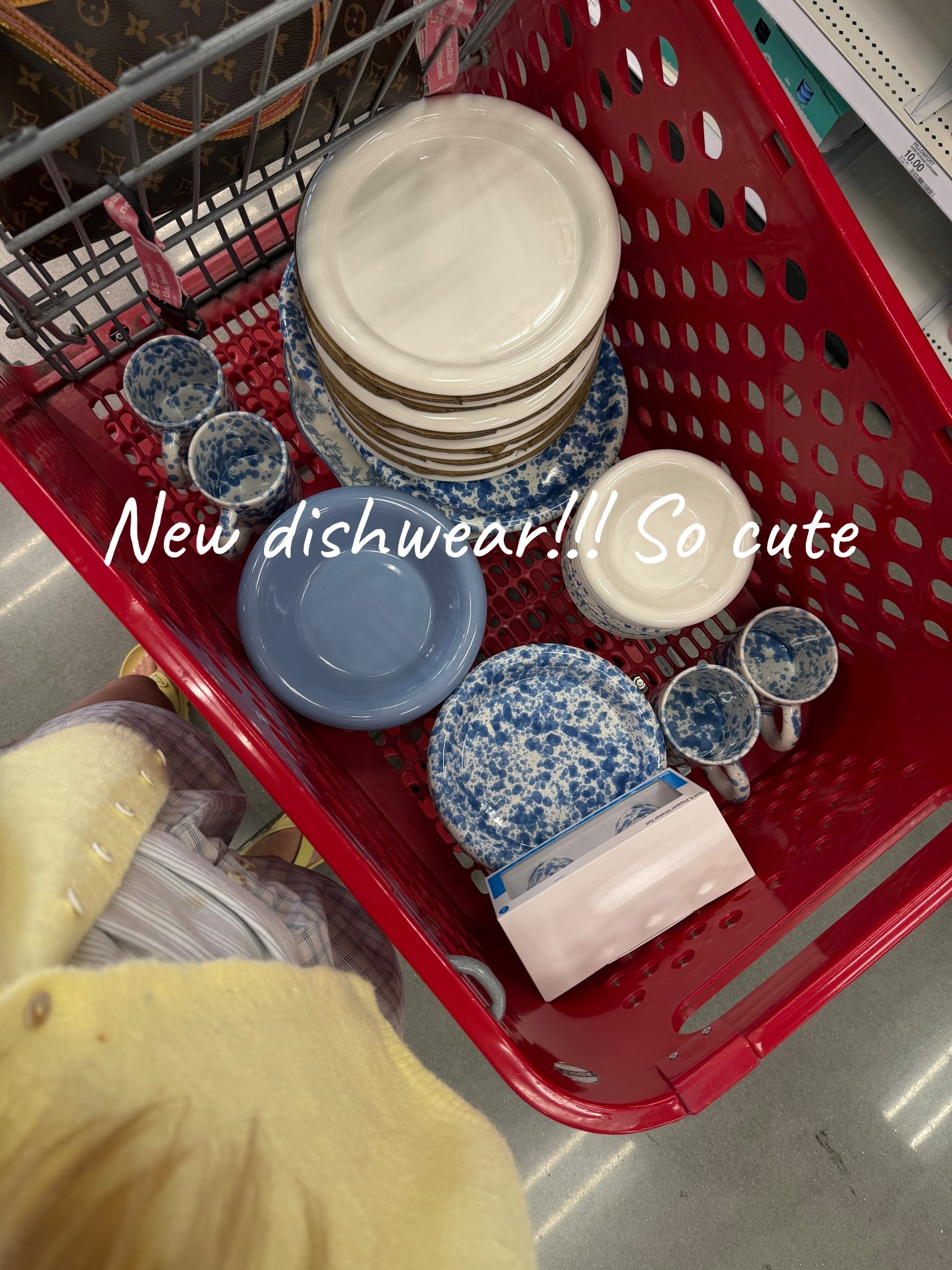 New dinner ware! Also picked up some kids plates so adorable 

#LTKHome #LTKmomlife