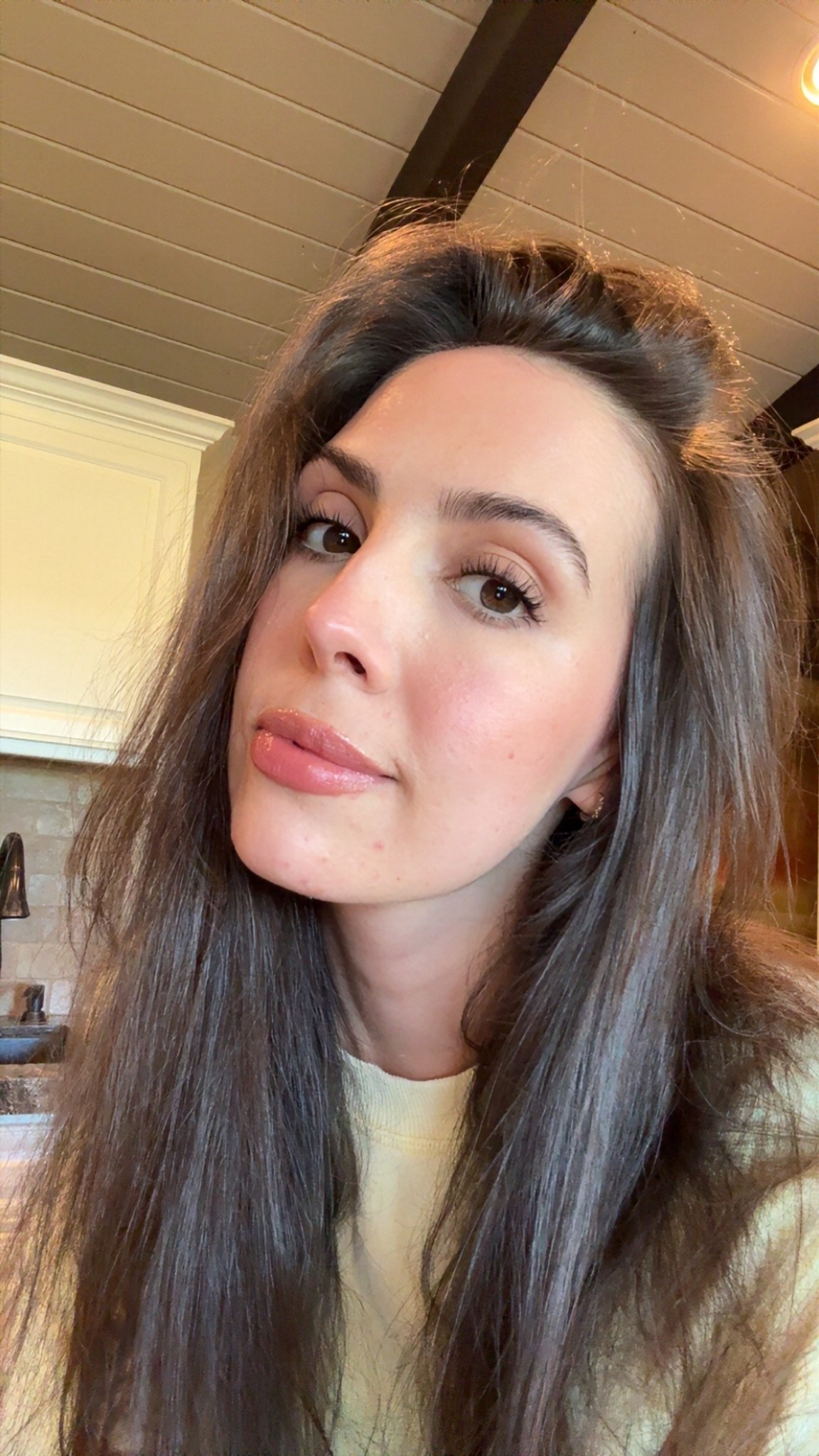 hair wash day & Colorescience spf makeup. 

*revitalash shampoo & conditioner
*revitalash leave in hair mask 
*Colorescience balm pink sky + savanna 
*Colorescience total eye medium 
*rhode lippie 

#LTKBeauty