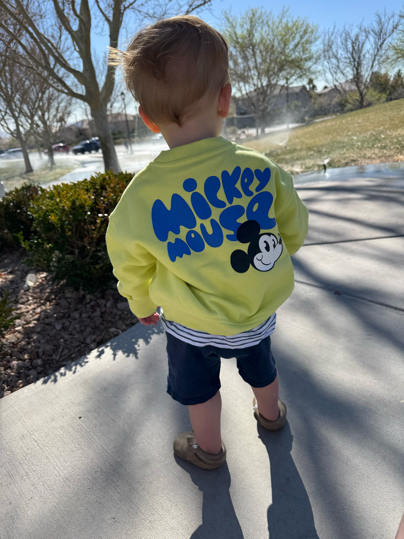 The cutest Mickey Mouse sweater for kids! 

#disney #disneyland #disneyworld