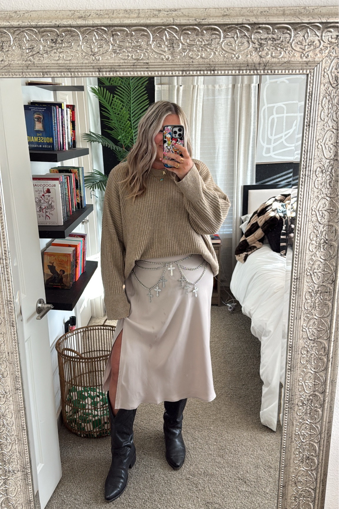 Sweater xxl 
Skirt xxl
Boots size 11

#LTKPlusSize #LTKMidsize #LTKStyleTip