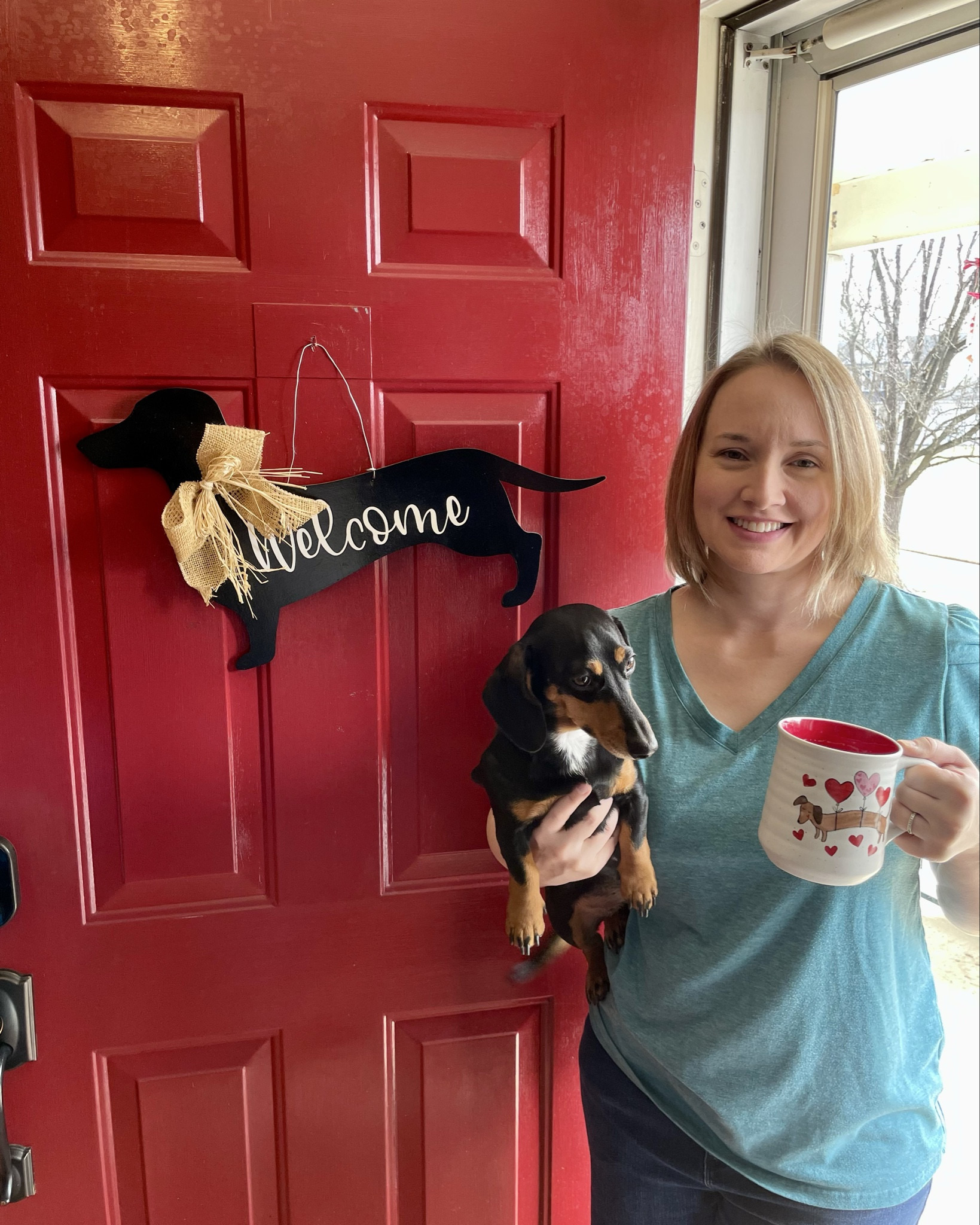 Daily essentials: Dachshund and Coffee 🐾♥️.
#doxiefinds #dachshundmom

#LTKPets #LTKHome #LTKOver40