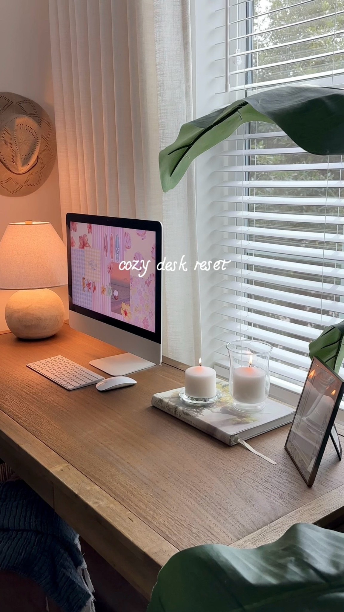 cozy desk reset 🤍

#LTKHome #LTKmorningroutine #LTKdayinmylife