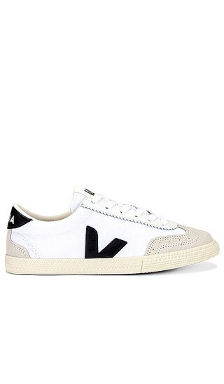 Veja Volley Sneaker in White. - size 41 | Revolve Clothing (Global)