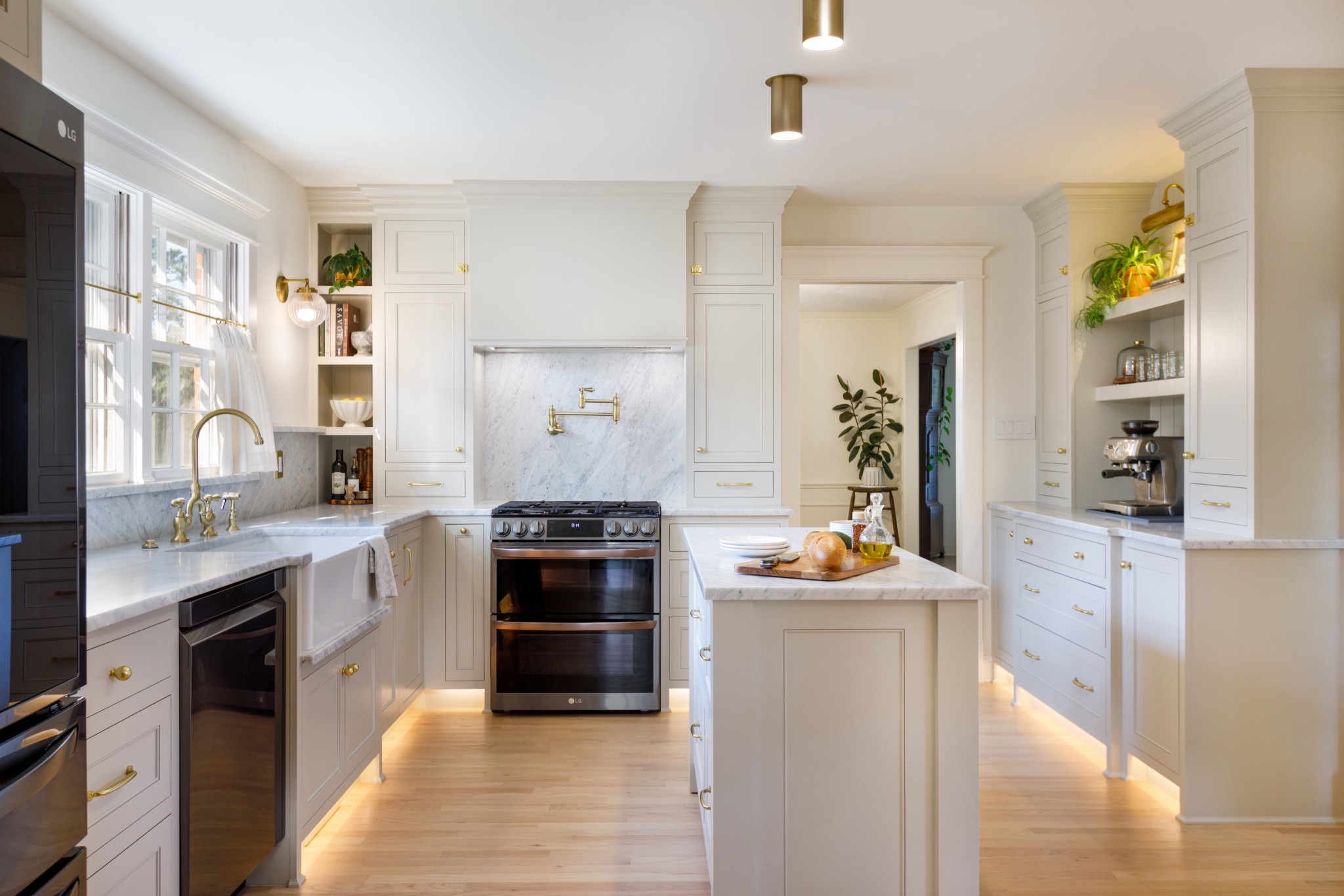 Welcome to our fully renovated kitchen — a space that’s now both beautiful and functional. After a full gut renovation, these are the pieces we chose and LOVE living with every day.

✨ Shop our exact:
– Appliances (including our LG ThinQ favorites!)
– Cabinet hardware
– Faucets + pot filler
– Lighting (pendants, sconces, and under-cabinet)
– Counter stools + styling accents

Everything linked here is something we personally use, tested through daily life, and genuinely recommend. I’ve included exact items and some lookalikes where possible!

🔎 Tap the product images to shop
❤️ Follow me here on LTK to get more room reveals, DIY updates, and curated product roundups

📩 Have a question about paint colors, layout, or budget tips? DM me on Instagram @yourhandle — I’m always happy to help!

#kitchenrenovation #ltkhomedecor #ltkappliances #fixerupperstyle #kitchenremodel #kitcheninspo #moderntraditional #intentionalhome #renovationfinds #shopthelook #liketoknowit


#LTKHome #LTKFamily #LTKSaleAlert