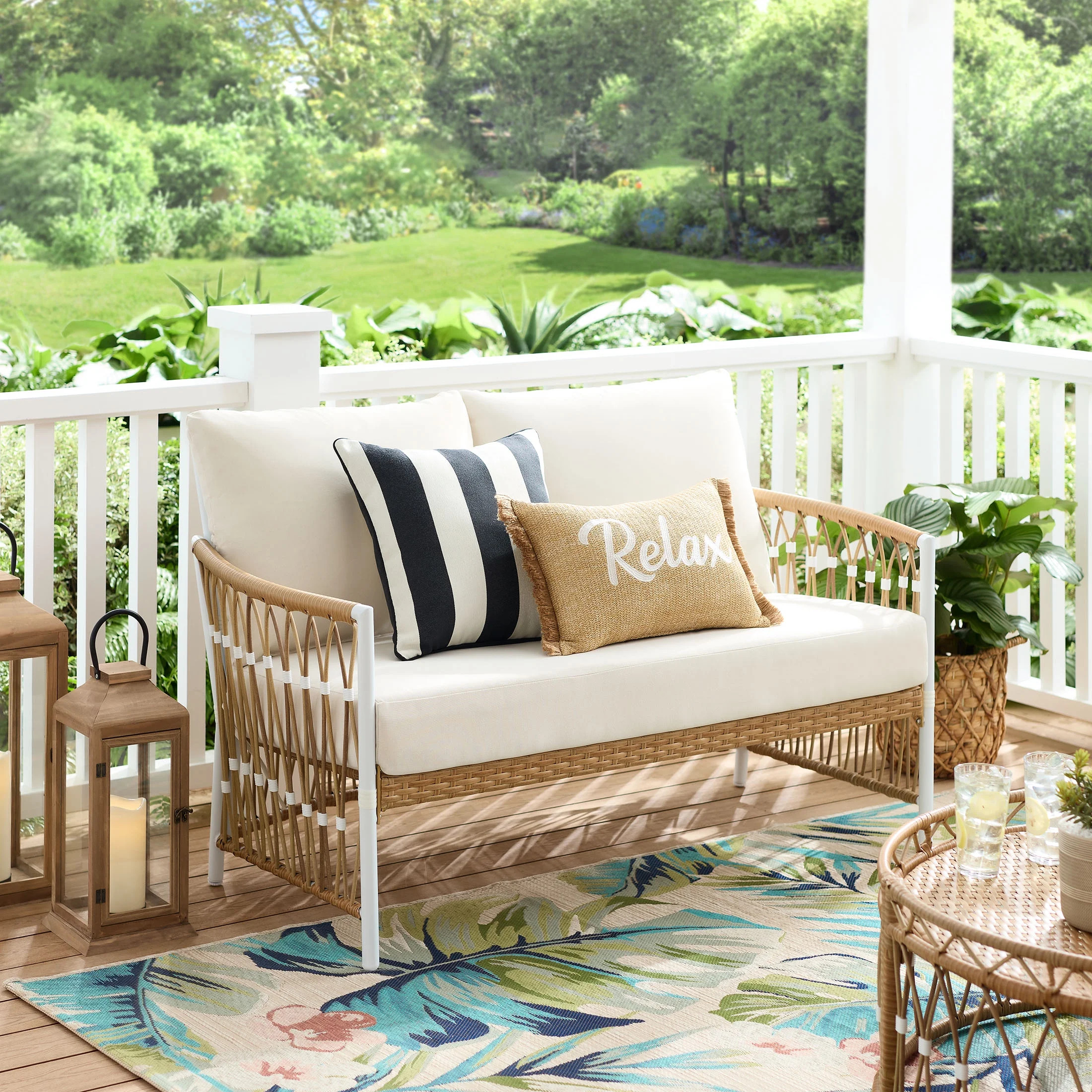 Better Homes & Gardens Lilah Outdoor Wicker Loveseat, White - Walmart.com | Walmart (US)