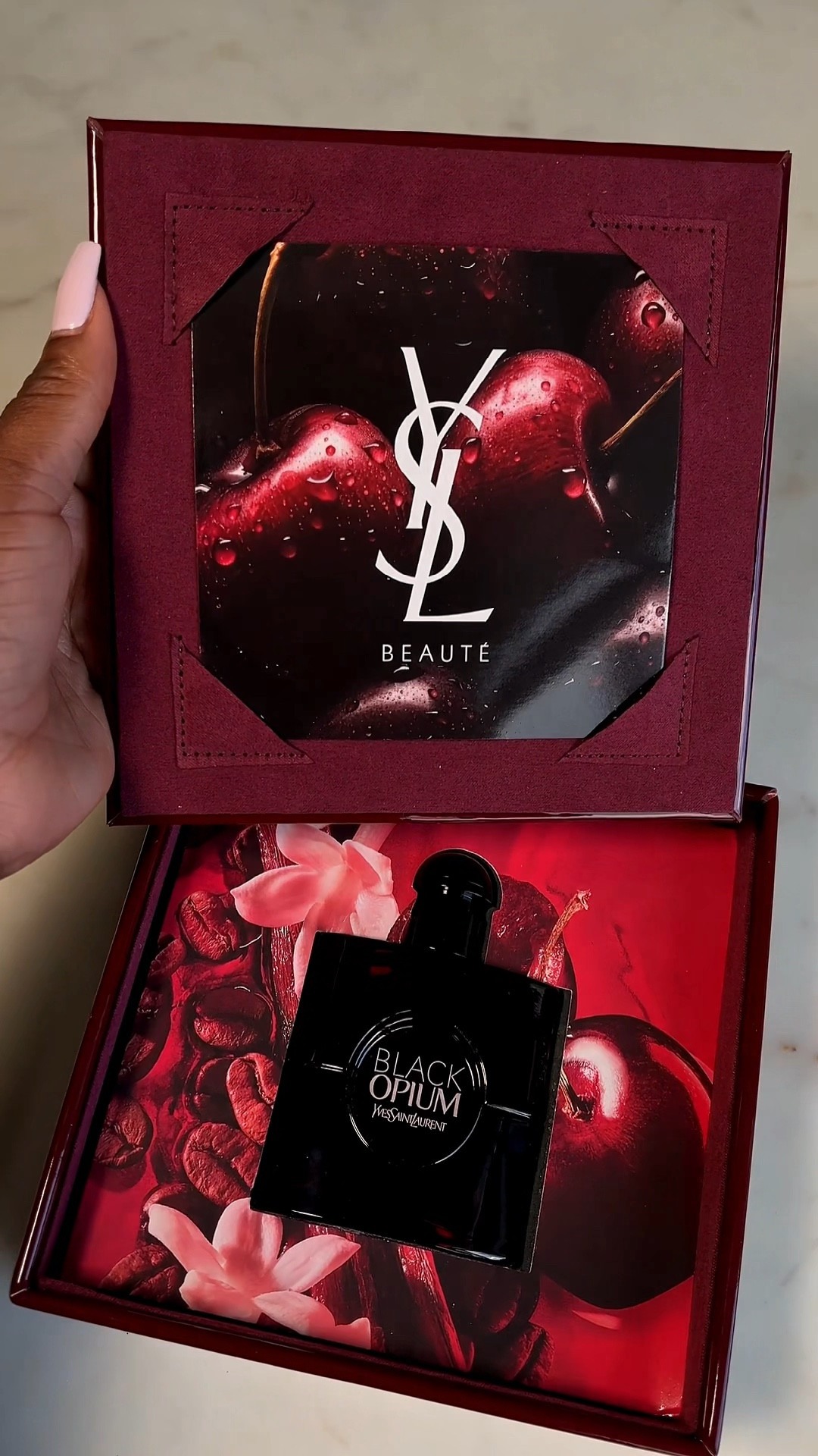 YSL Black Opium Over Red


#LTKVideo #LTKbeauty #LTKsalealert