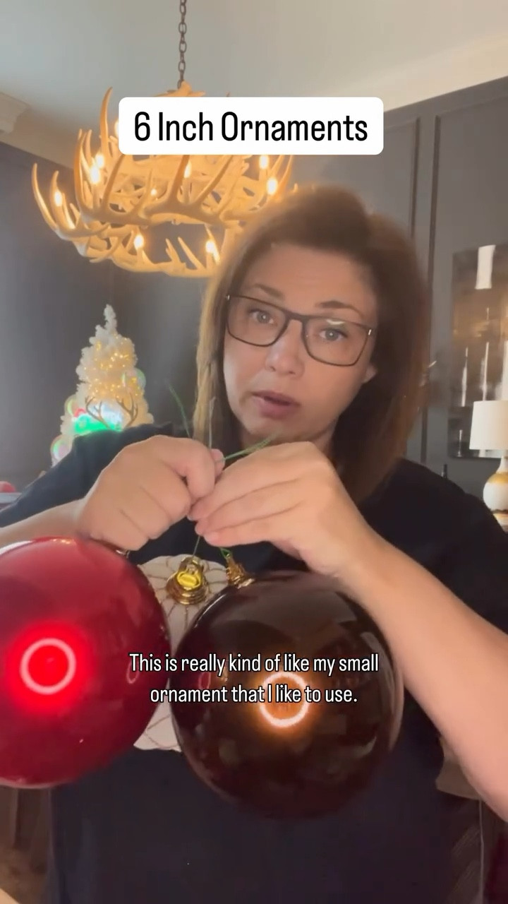 ✨ Comment “Decor” and meet the ornaments that make every tree look designer-level gorgeous! ✨

All shatterproof, all epoxy-glued and prewired—ready to hang and built to last. 🙌

🎄 6-inch ornaments:

- Shiny Candy Apple Red 🍎 or Chocolate Brown 🍫
- Quilted Ivory with gold glitter lines ✨

🎄 8-inch ornaments:

- Pleated Candy Apple Red ❤️
- Pleated Gold with glitter finish ✨

The 6” sizes are perfect fillers for smaller spots, and the 8” ornaments fill those big open spaces beautifully!

Comment DECOR for links to these shatterproof beauties! 💫

#ChristmasOrnaments #ShatterproofOrnaments #Ornaments #ChristmasTree #Decorating #Decor #HolidayDecor #ChristmasDecor #Holidays #HolidayHangups