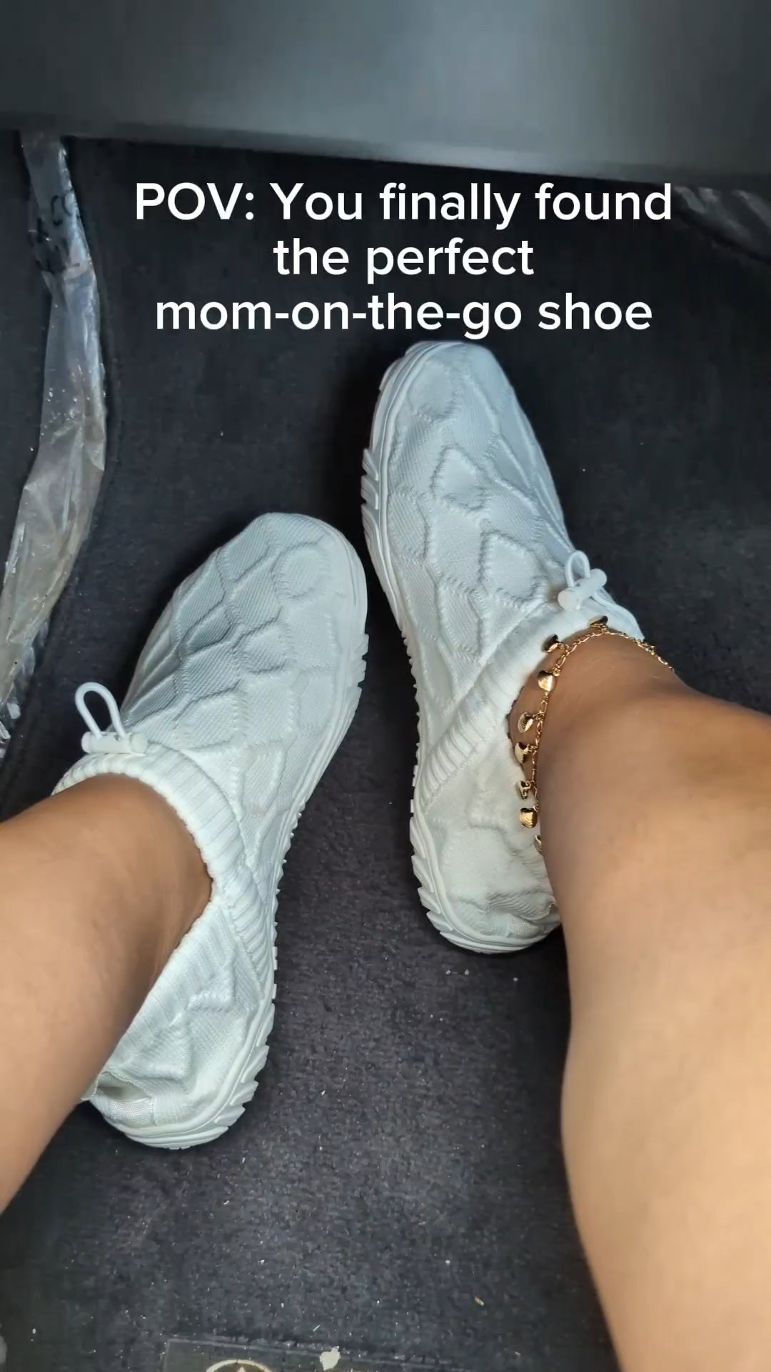Best Comfortable Mom Shoes for Everyday Life | Nimbao Review

#LTKgrwm #LTKmomlife #LTKSaleAlert