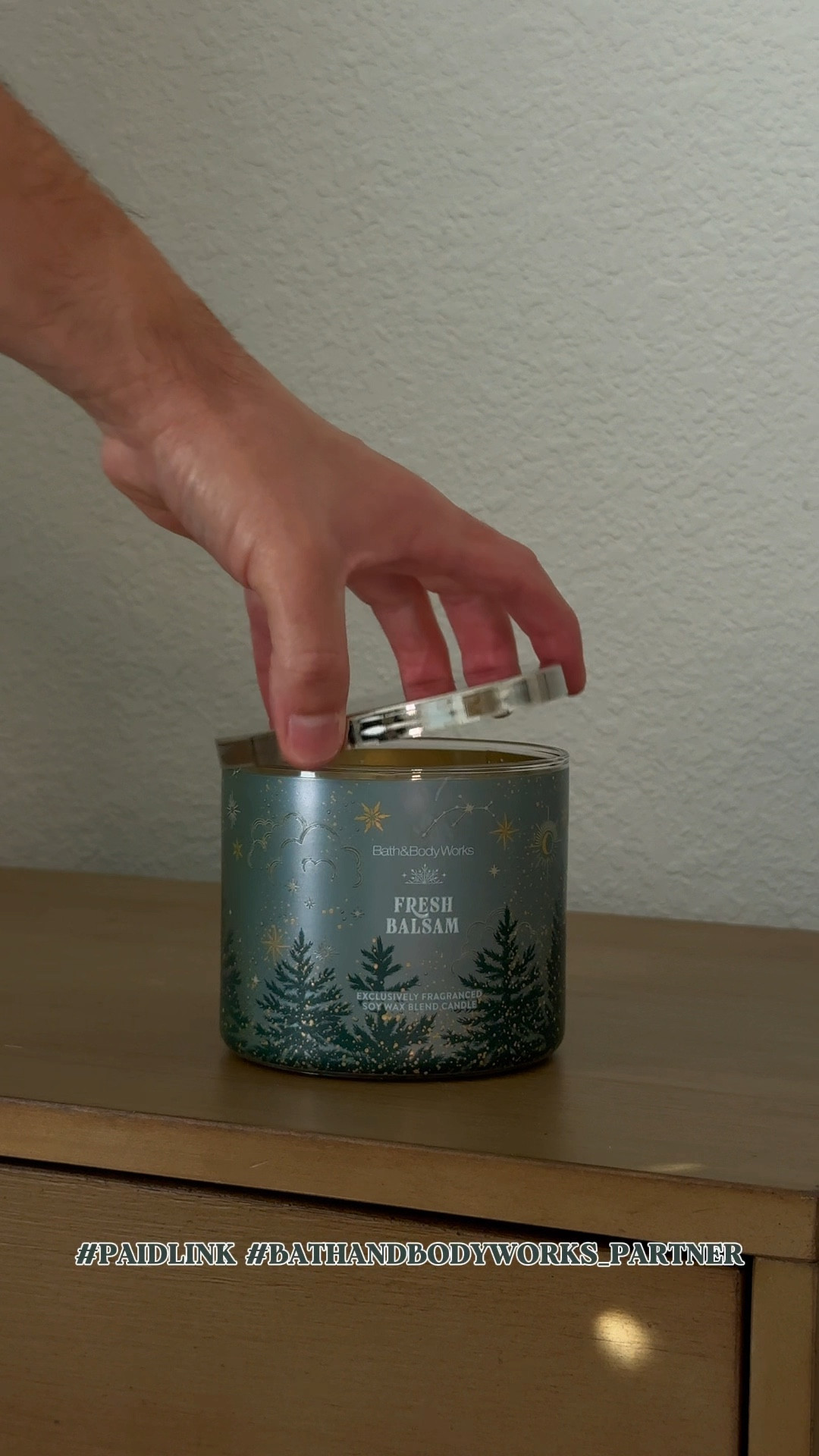  #PaidLink #BathandBodyWorks_Partner Unlock the holiday spirit through the power of fragrance with @bathandbodyworks! 🌲 Let seasonal fragrances in body care, candles, and laundry awaken every joyful holiday emotion! 😁

comment “HOLIDAY” below to receive a DM with the link to shop this post on my LTK ⬇️ #liketkit @shop.ltk 


#LTKSeasonal #LTKMens #LTKHoliday