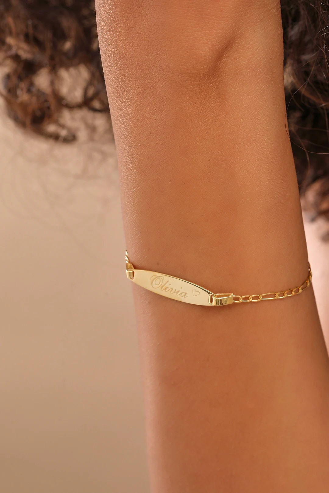 14K Gold Name Bracelet, Custom Engraved Bracelet With Figaro Chain, Dainty Layering Bracelet, New... | Etsy (US)