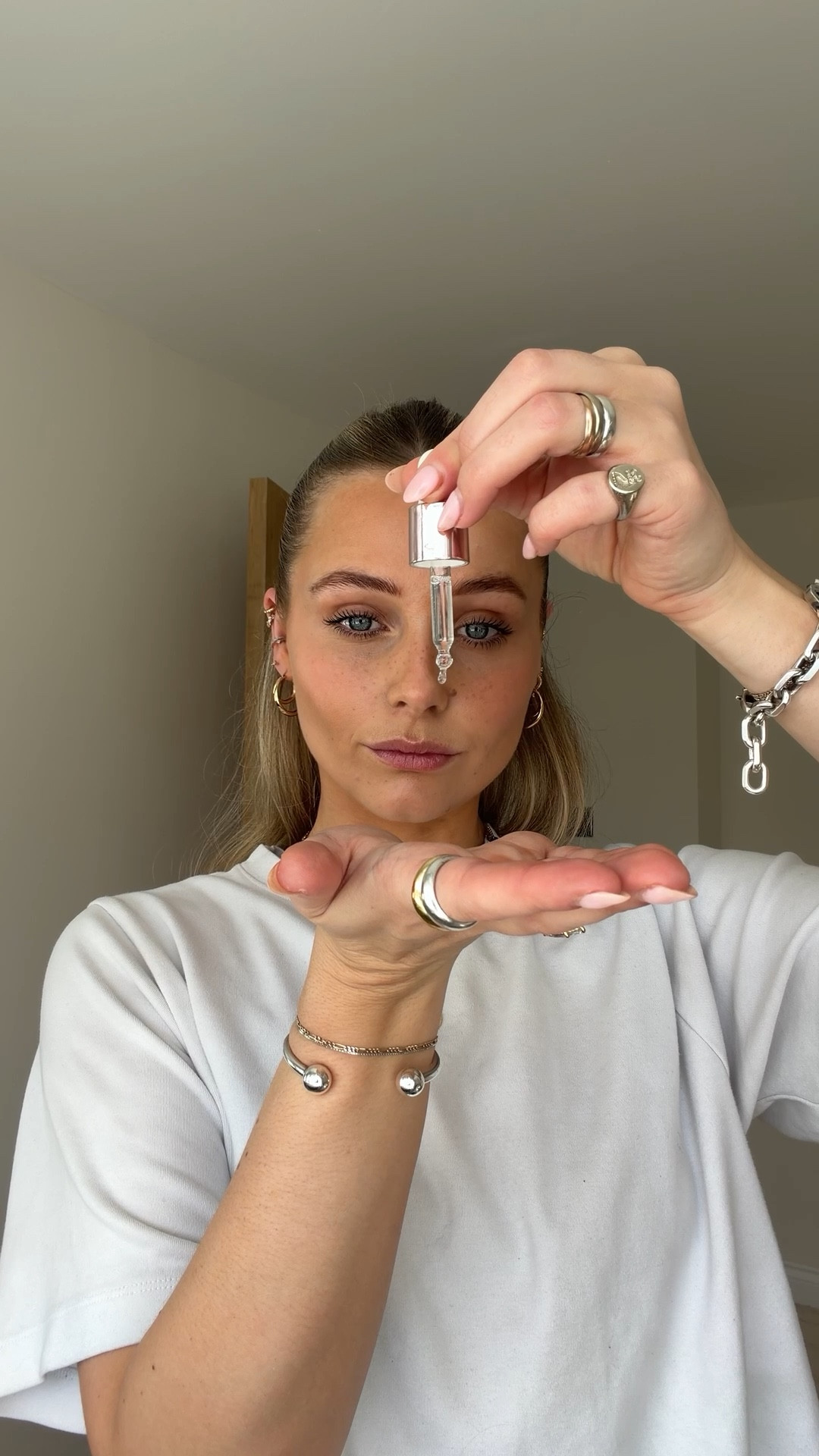 easy half up half down hair🫶🏼🫶🏼 my go to atm xxx 

#LTKbeauty #LTKspring