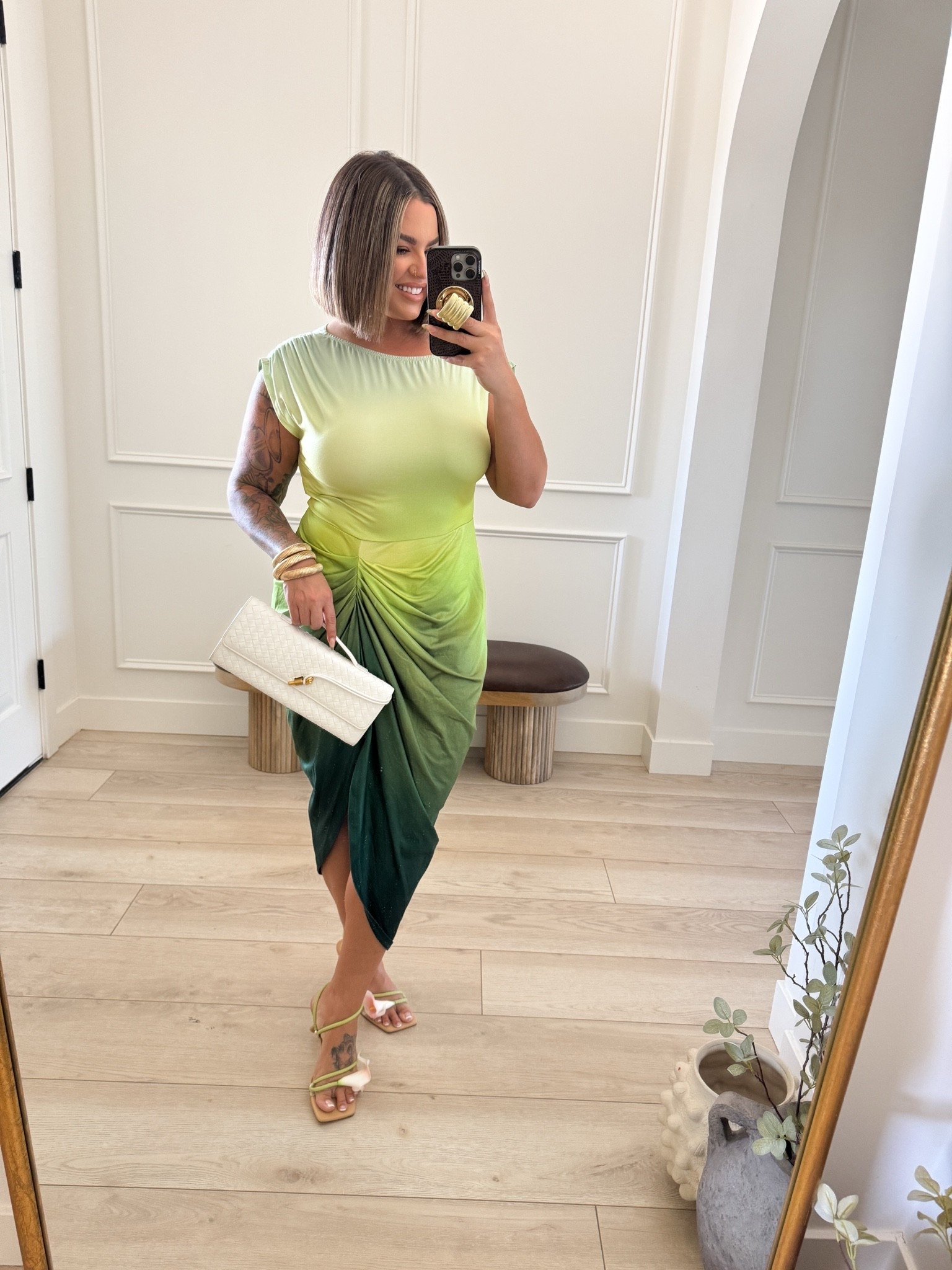 Amazon summer wedding guest dress 
Size L plus 
Bra xl ( fantastic strapless if you need one )  stays put and doesn’t slide down.