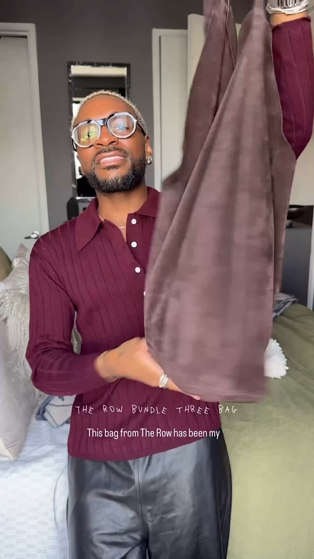 Suede bag for the fall season! 

#LTKStyleTip #LTKSeasonal #LTKItBag